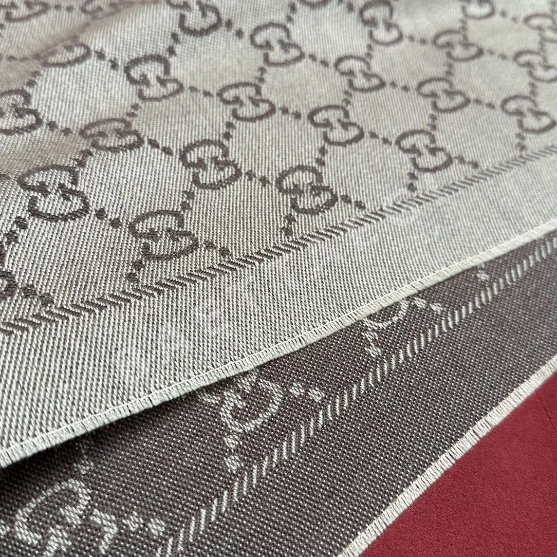 구찌 울 머플러 3HT90 상세 이미지 6