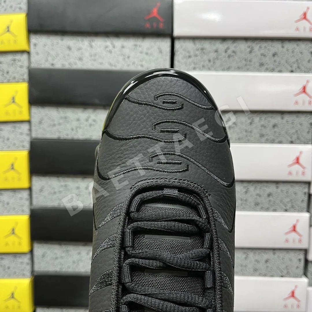 나이키 [DF] 에어 맥스 플러스 AJ2029-001 201706 Nike Air Max Plus Triple Black Leather 상세 이미지 4