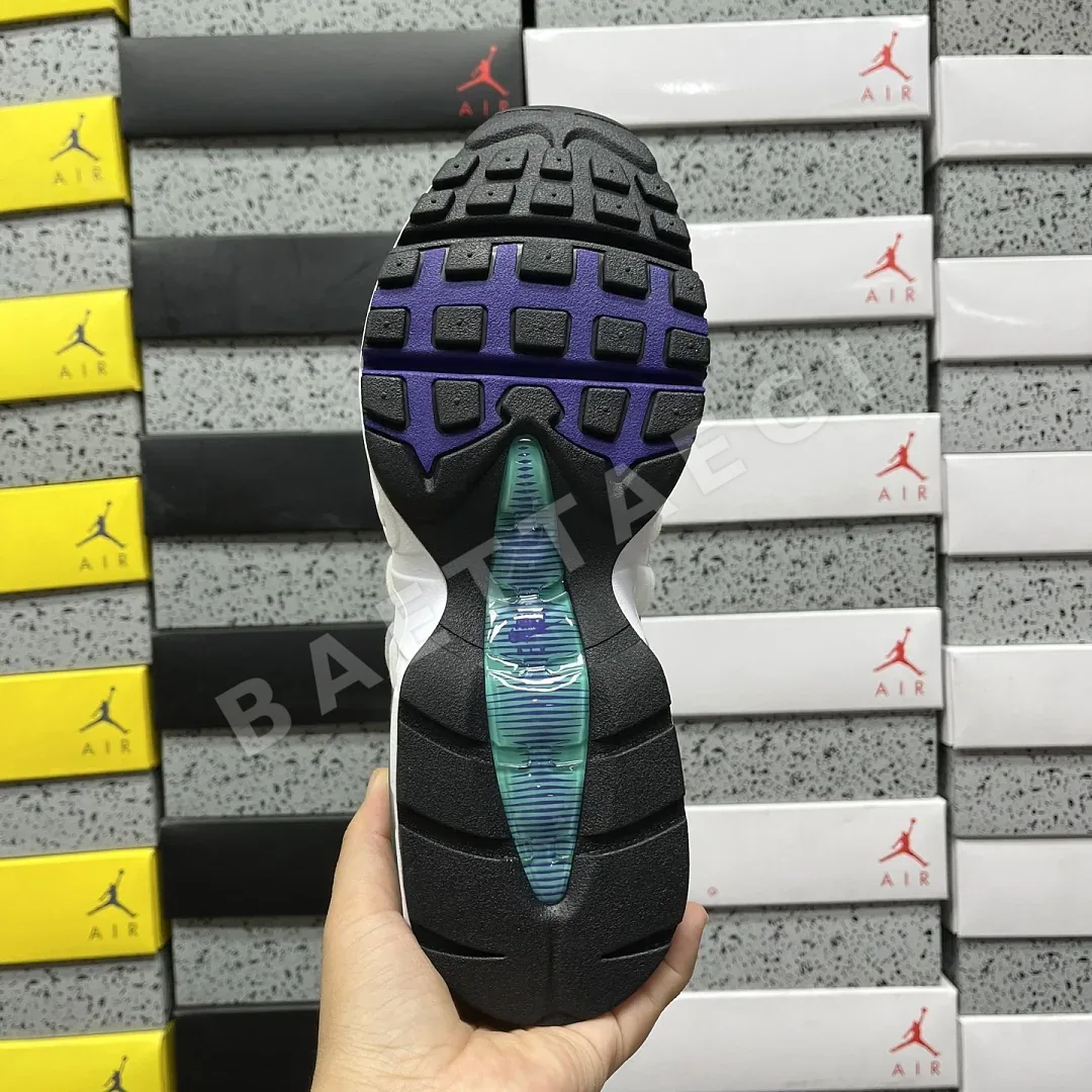 나이키 [KZ2.0] 에어 맥스 95 OG HJ5996-100 201679 Nike Air Max 95 OG Big Bubble Grape 상세 이미지 10