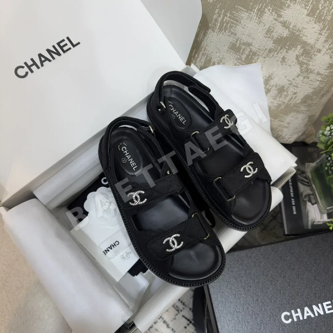 샤넬 실크 라인스톤 버클 벨크로 캐주얼 샌들 94241