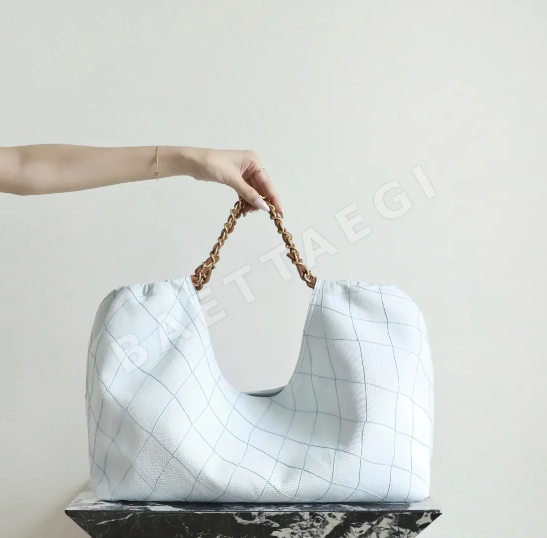 샤넬 대형 데님 쇼핑백 상세 이미지 5
