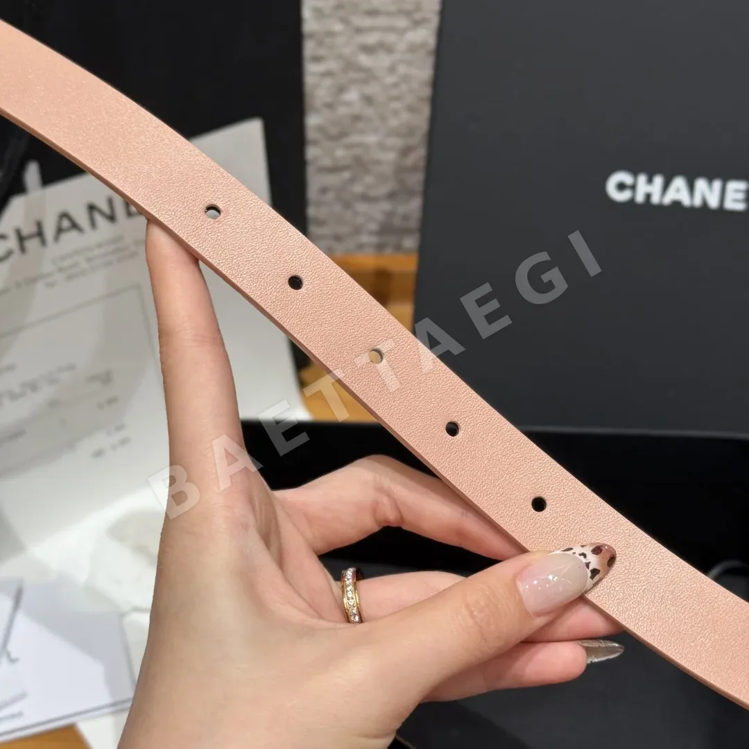 샤넬 더블 C 크리스탈 버클 소가죽 벨트 상세 이미지 8