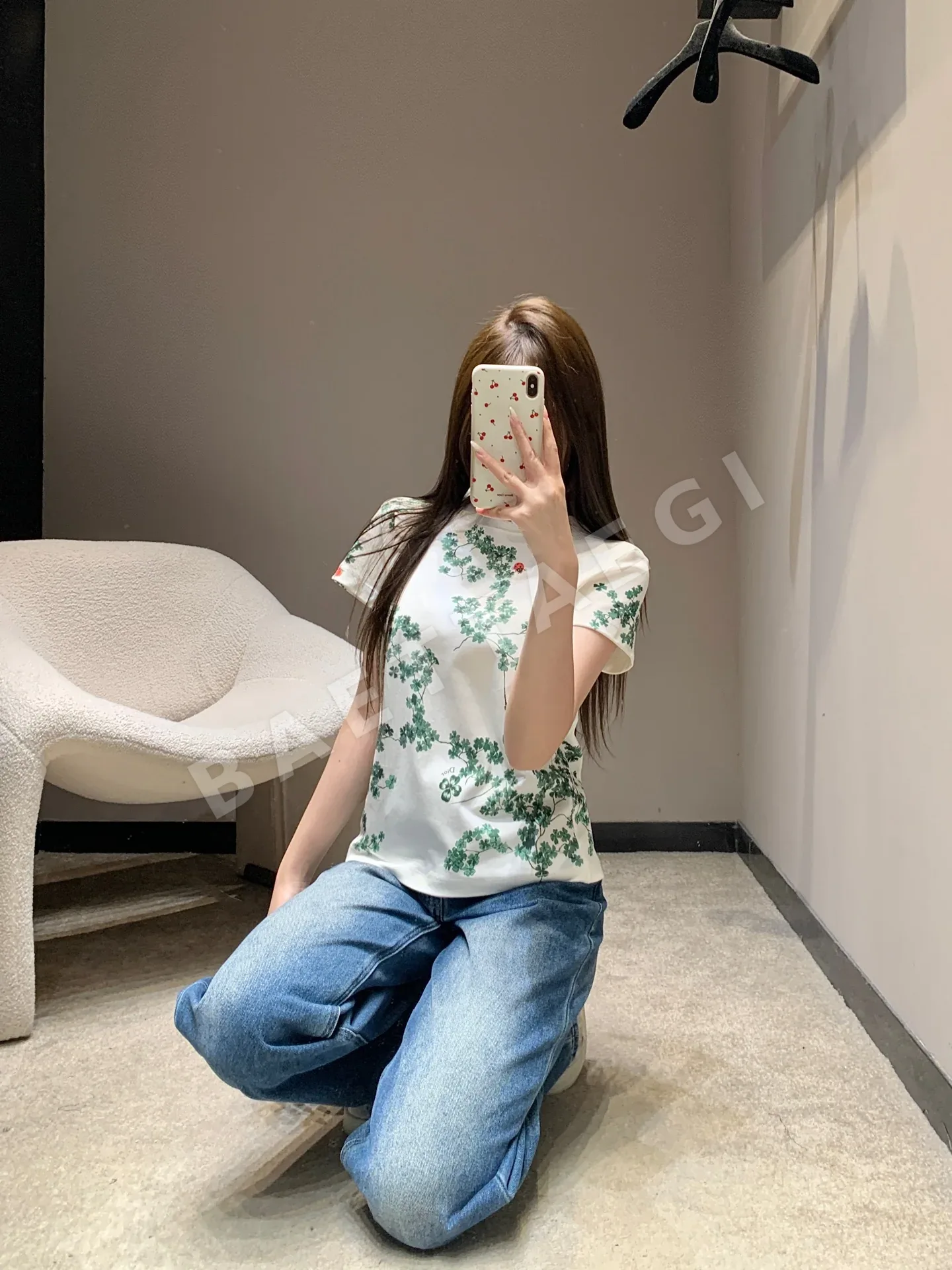 디올 꽃무늬 크루넥 코튼 반팔 티셔츠 상세 이미지 3