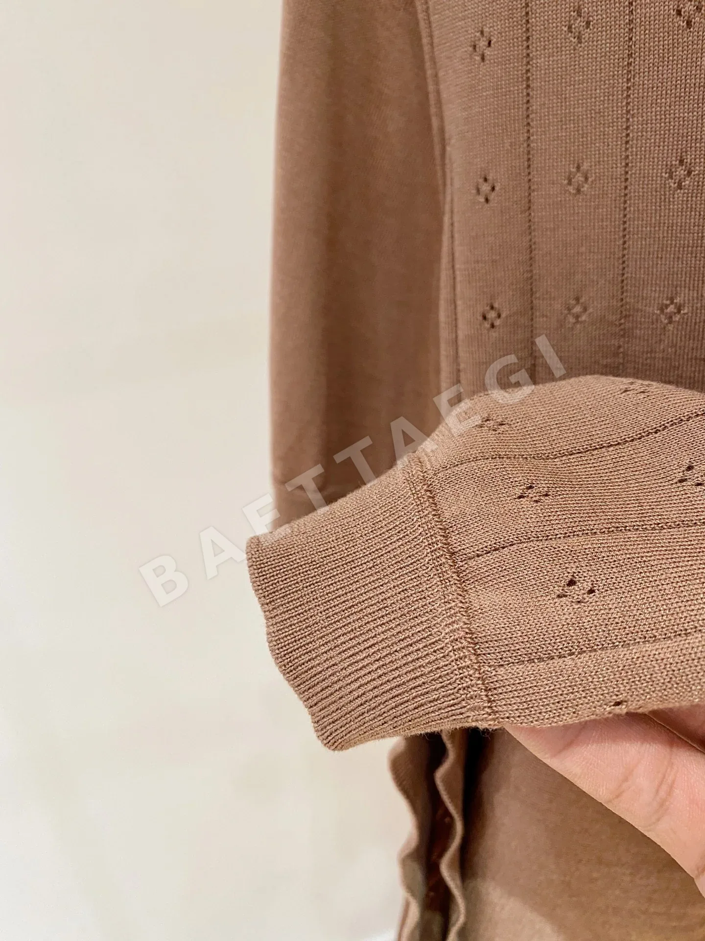 로로피아나 남성 린넨 혼방 반팔 티셔츠 상세 이미지 8