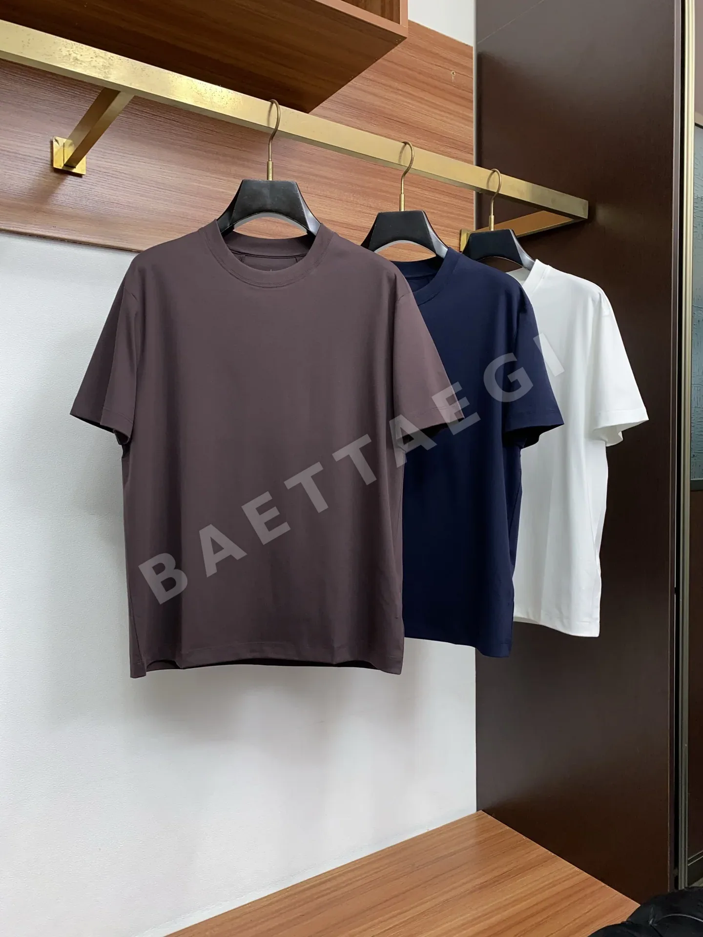 로로피아나 클래식 라운드넥 남성 반팔티셔츠 상세 이미지 8