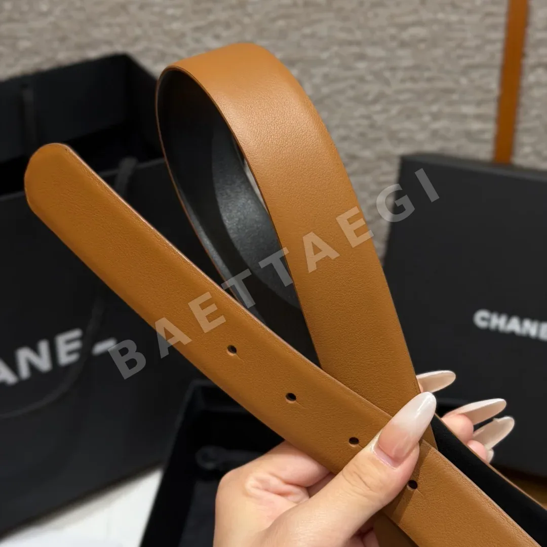 샤넬 리버시블 카프스킨 버클 벨트 상세 이미지 9