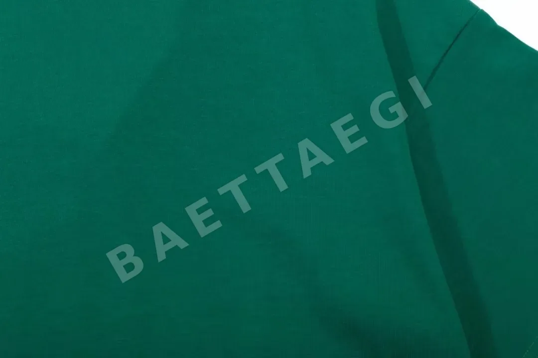 슈프림 로고 프린트 남성 반팔 티셔츠 상세 이미지 5