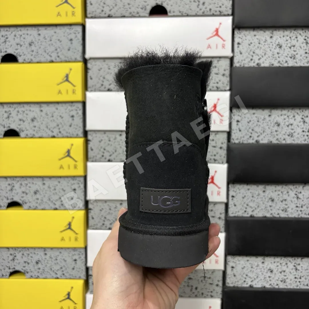 어그 [TOP] 블랙 208869 UGG Classic 3352 -6422 상세 이미지 6