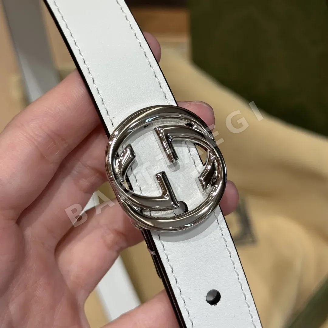 구찌 더블 G 은색 버클 화이트 가죽 벨트 상세 이미지 5