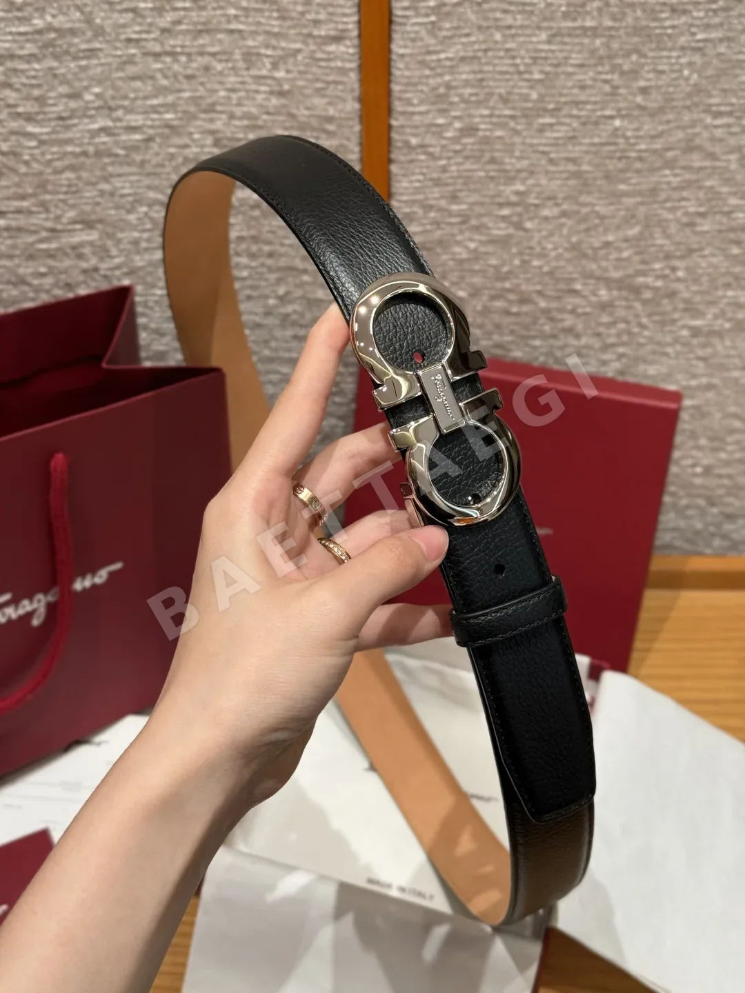 페레가모 간치니 양면 가죽 벨트 상세 이미지 3