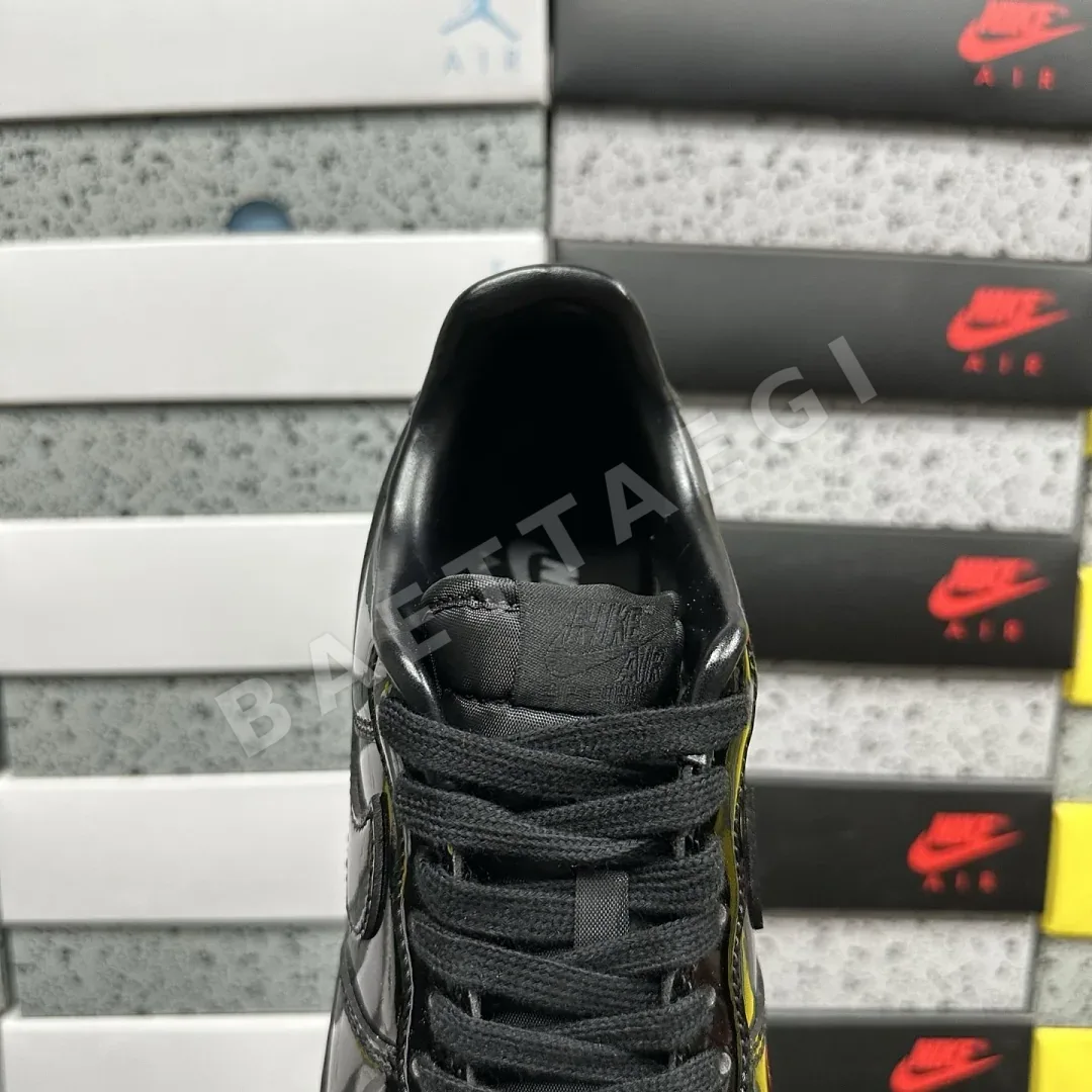 나이키 [XY/PB] 에어 포스 1 로우 IV2857-010 201754 Nike Air Force 1 Low '07 Premium Black 상세 이미지 3