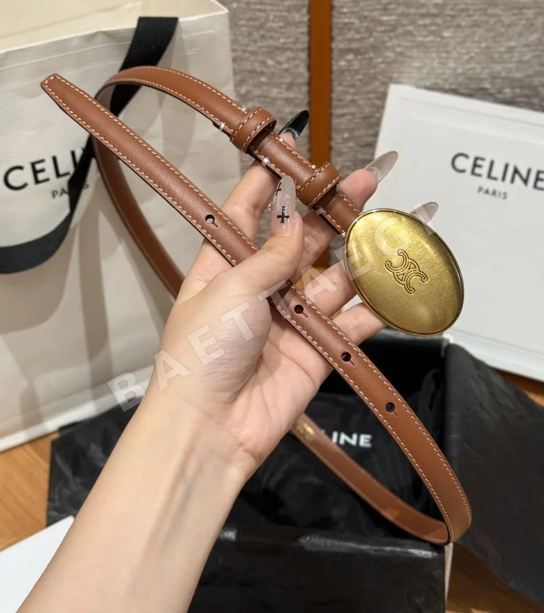 셀린느 트리옹 가죽 얇은 플레이트 벨트 상세 이미지 4