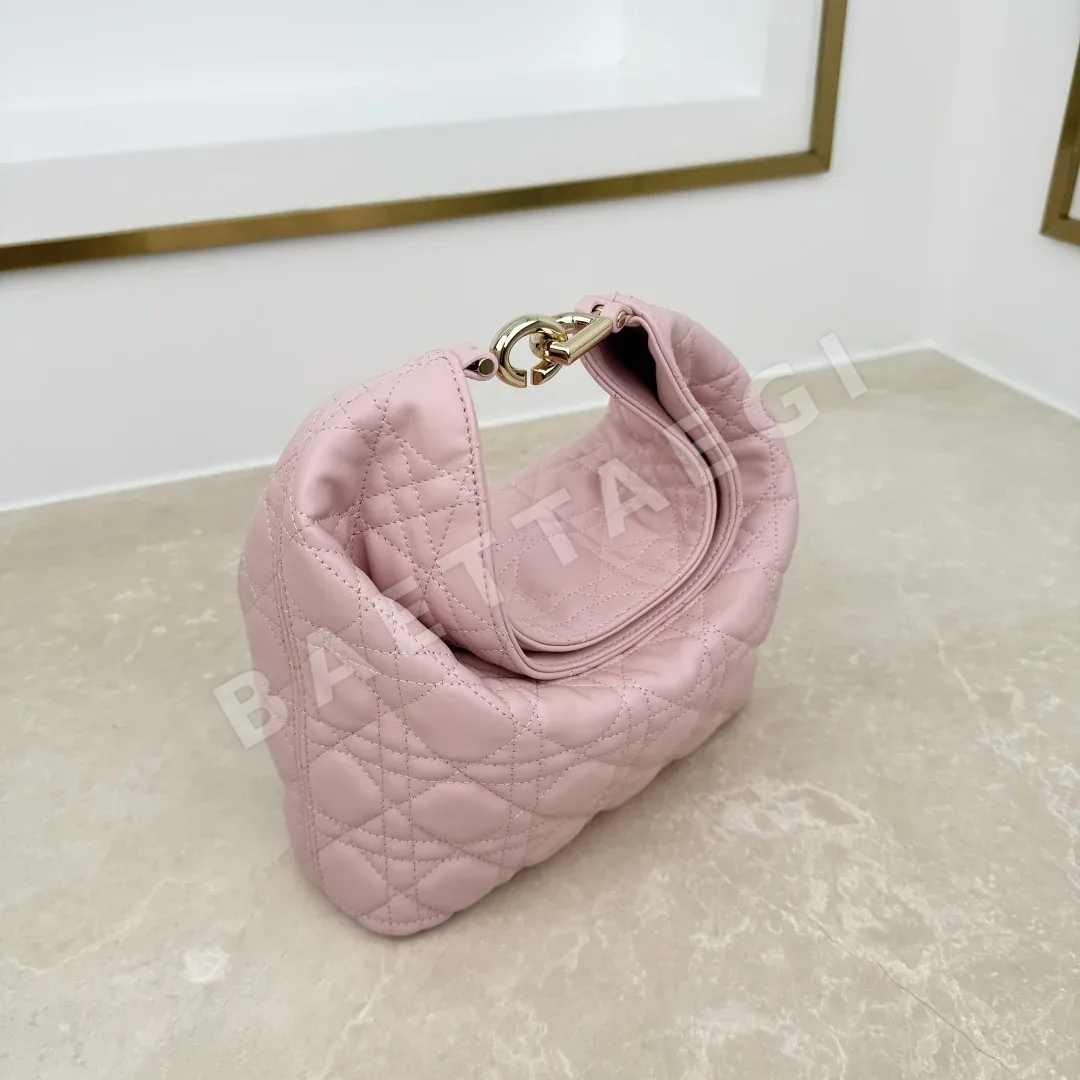 디올 뚜주흐 호보 버킷 가방 상세 이미지 5