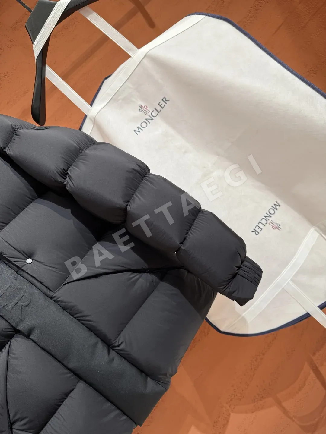 몽클레르 남성 패딩 점퍼 상세 이미지 5
