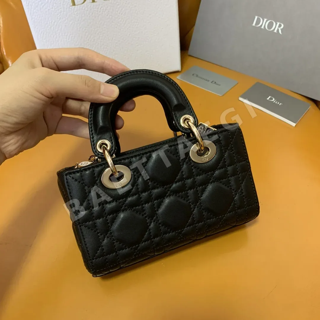 디올 레이디 D-조이 슈퍼미니 램스킨 가방 상세 이미지 3
