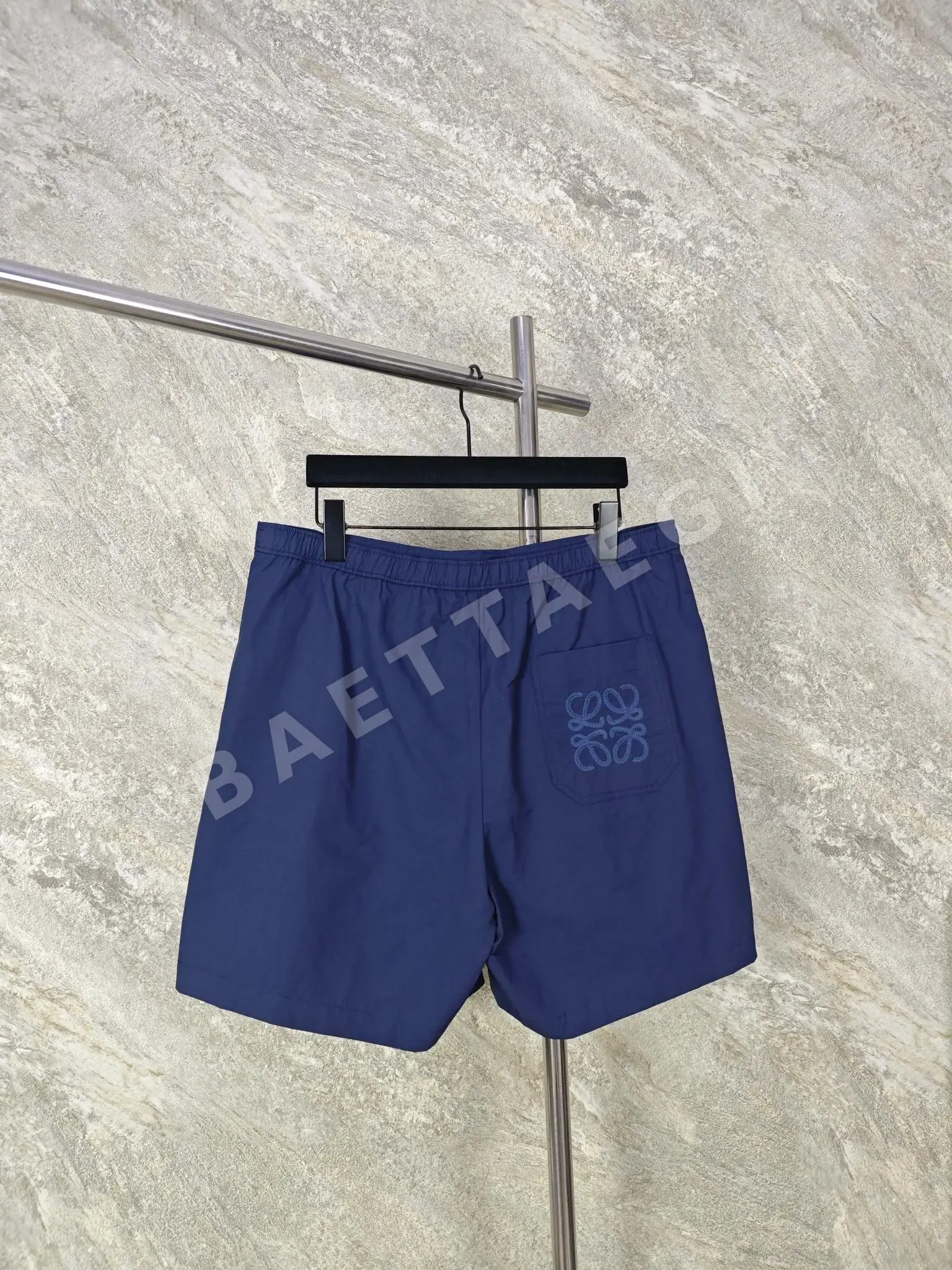 로에베 자수 패치 포켓 남성 반바지 상세 이미지 2