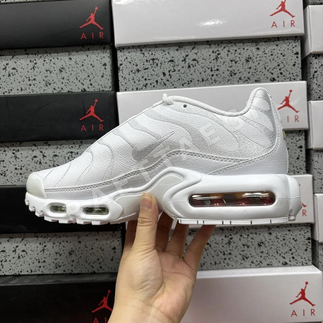 나이키 [DF] 에어 맥스 플러스 AJ2029-100 201710 Nike Air Max Plus Triple White 상세 이미지 8