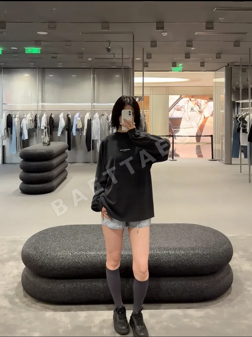 알렉산더왕 스몰로고 3D 프린트 남성 긴팔 티셔츠 상세 이미지 19