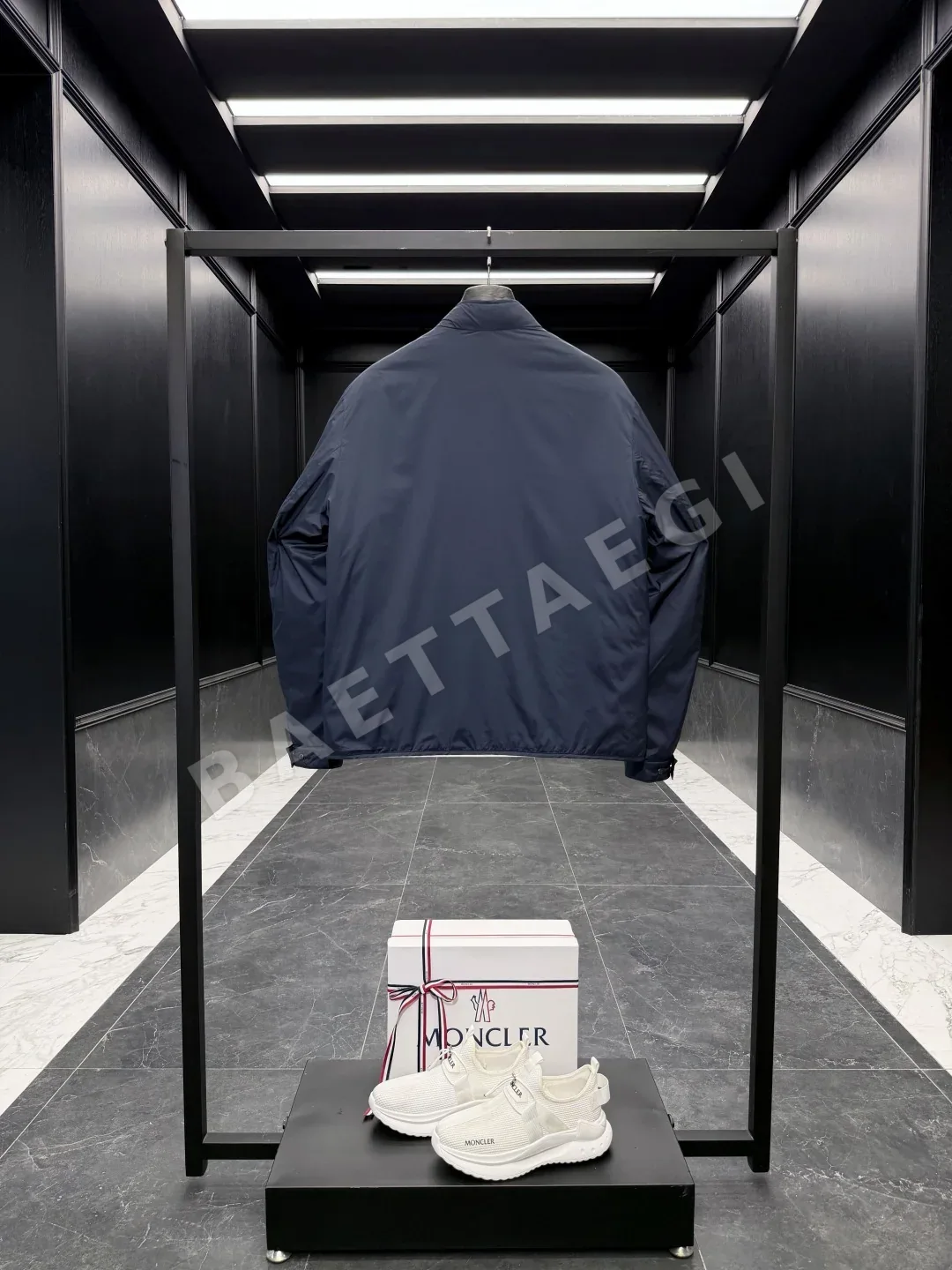 몽클레르 존다 남성 패딩 재킷 D00680 상세 이미지 9
