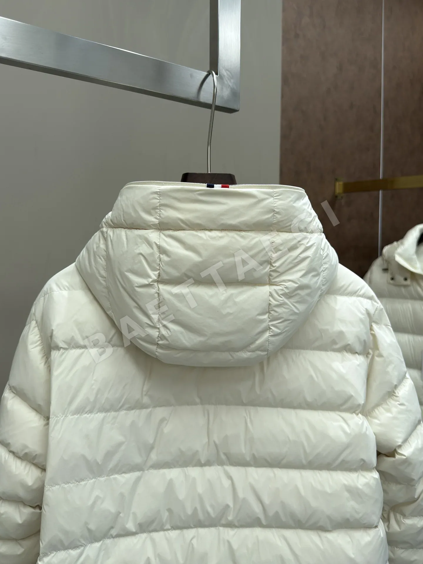 몽클레르 Baudinet 후드 패딩 재킷 상세 이미지 8