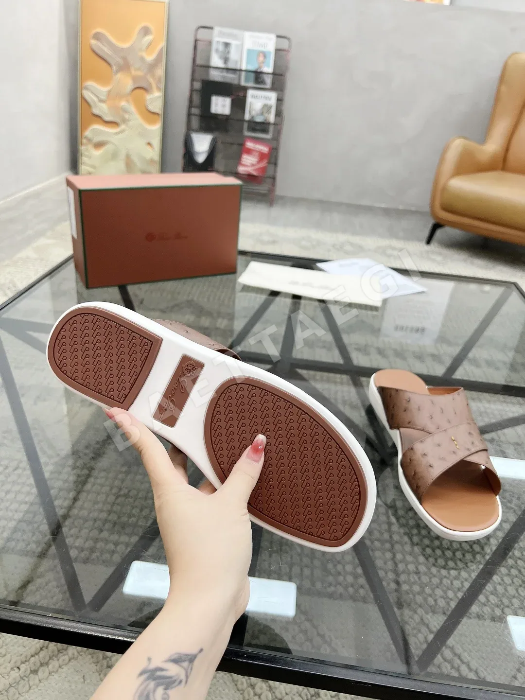 로로피아나 이탈리아 소가죽 남성 신발 상세 이미지 8