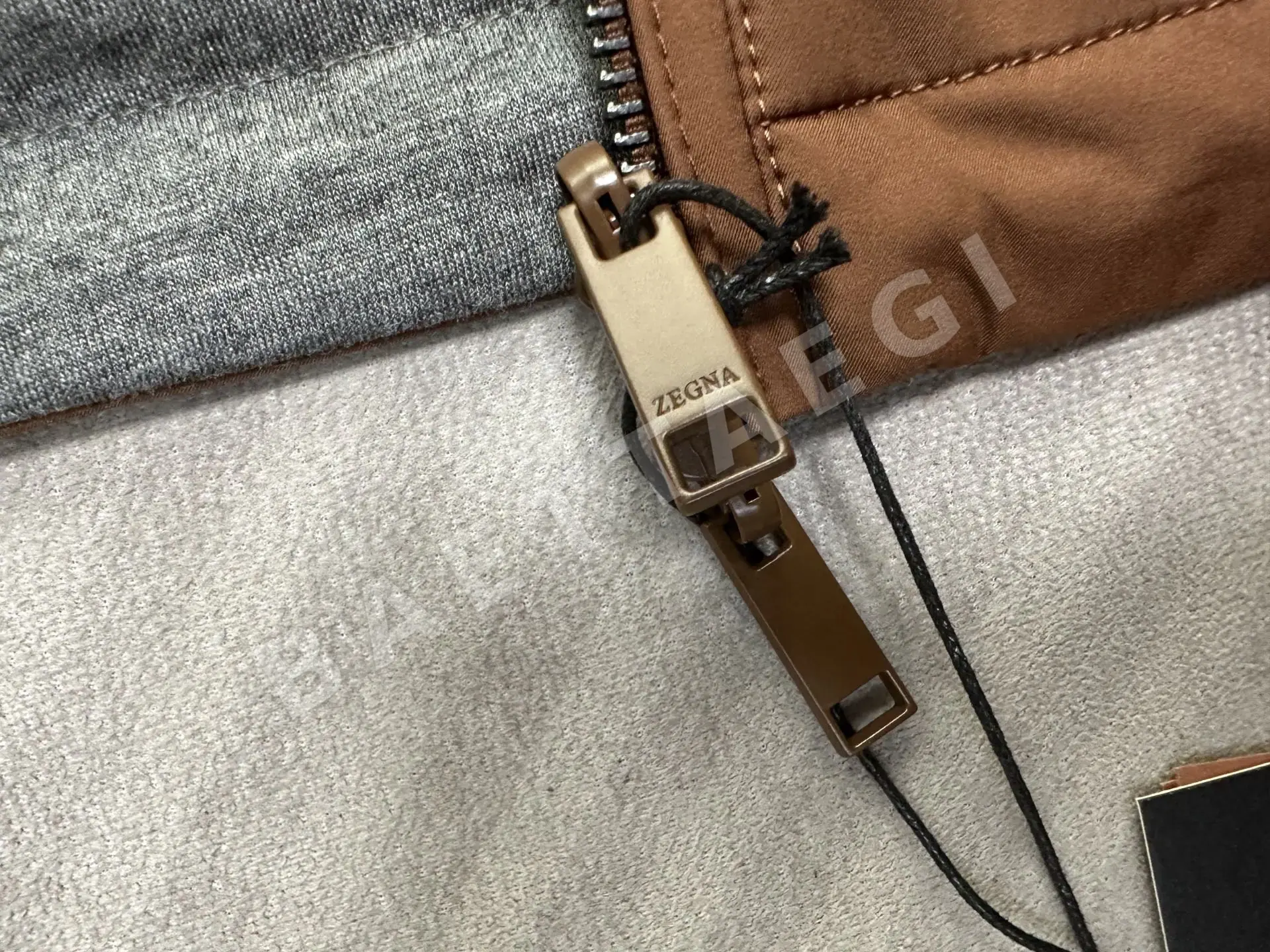 제냐 양면 스탠드카라 남성 조끼 상세 이미지 10