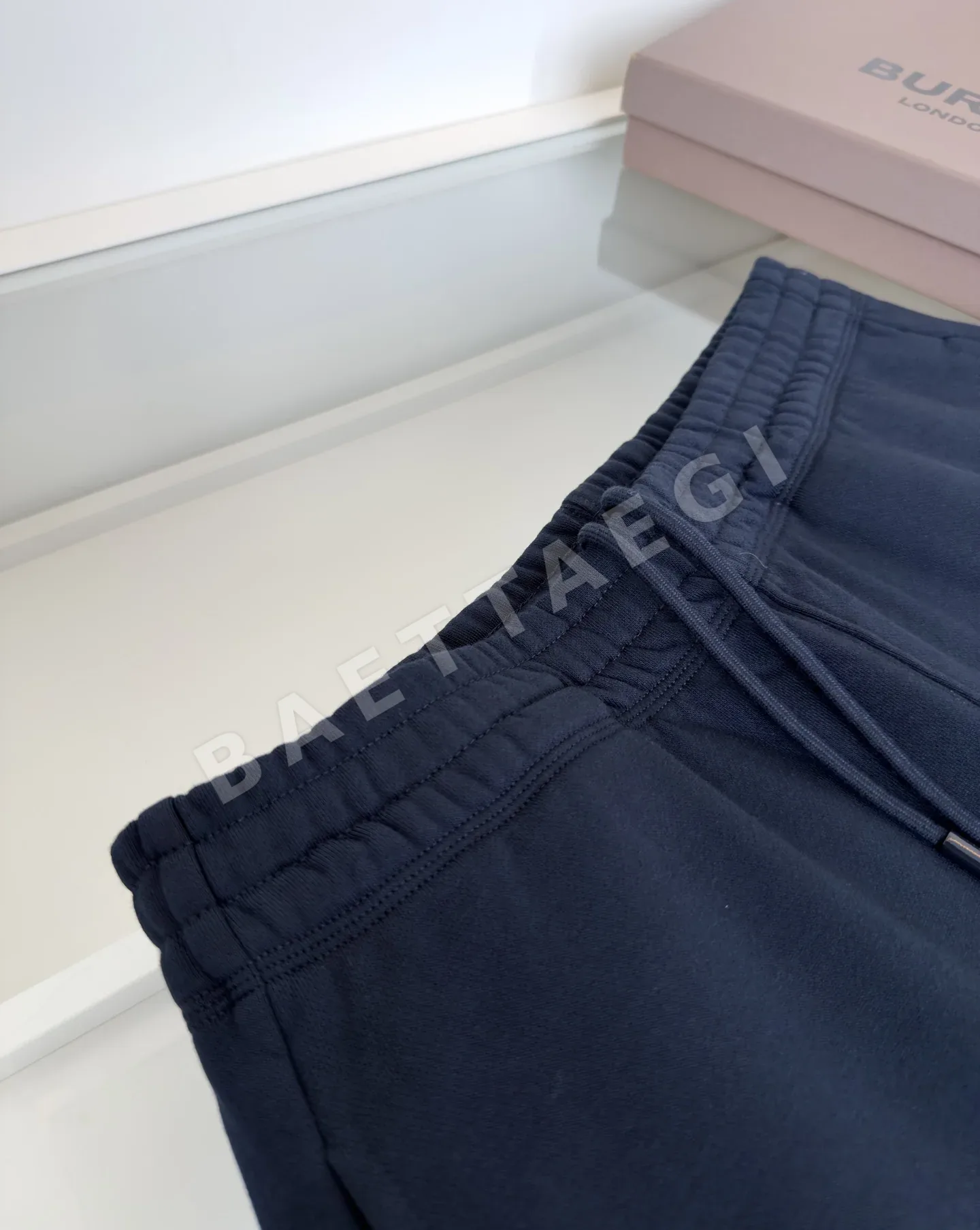 버버리 체크 라벨 면 와이드 남성 바지 상세 이미지 4