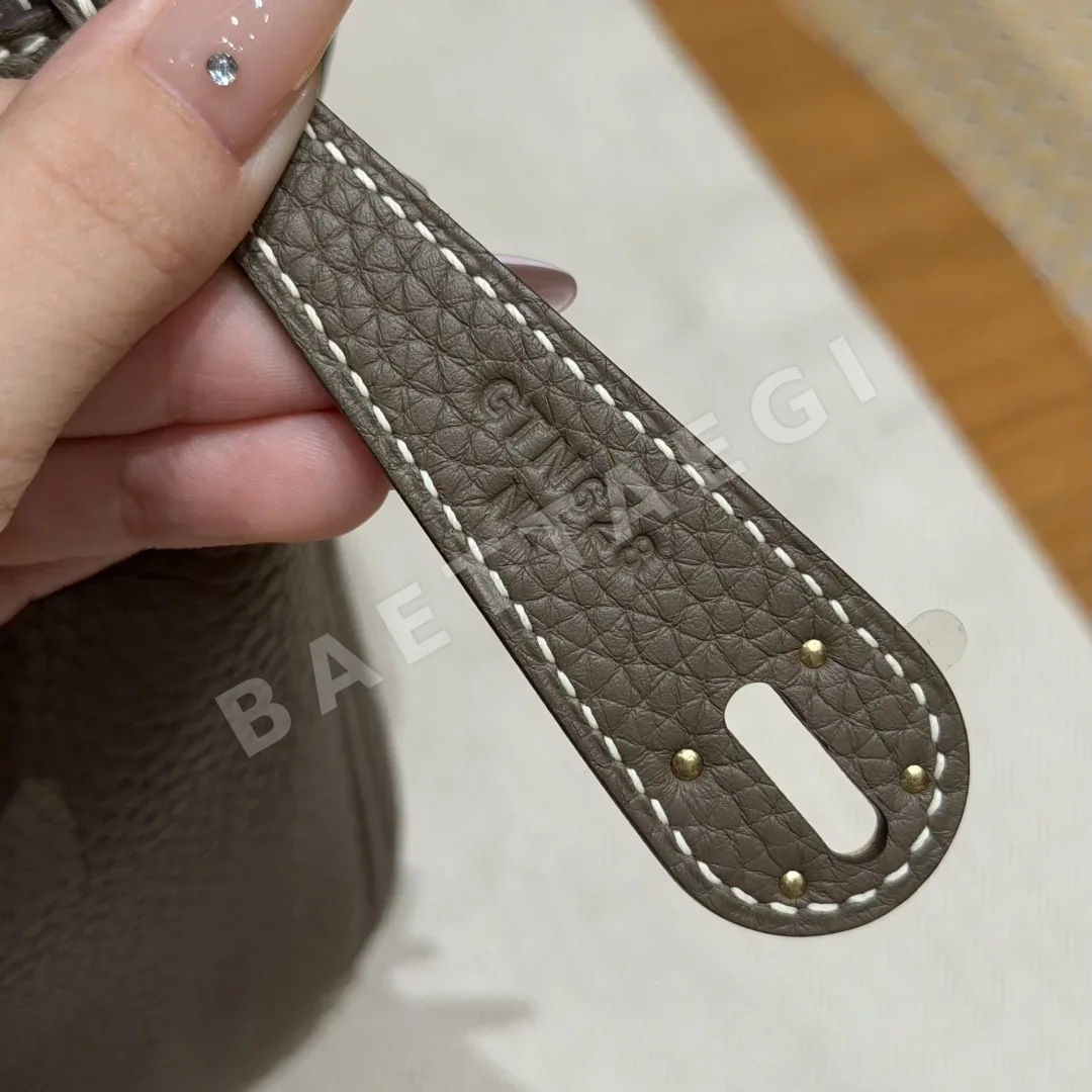 에르메스 린디 26 토우 크레망스 가죽 가방 상세 이미지 9
