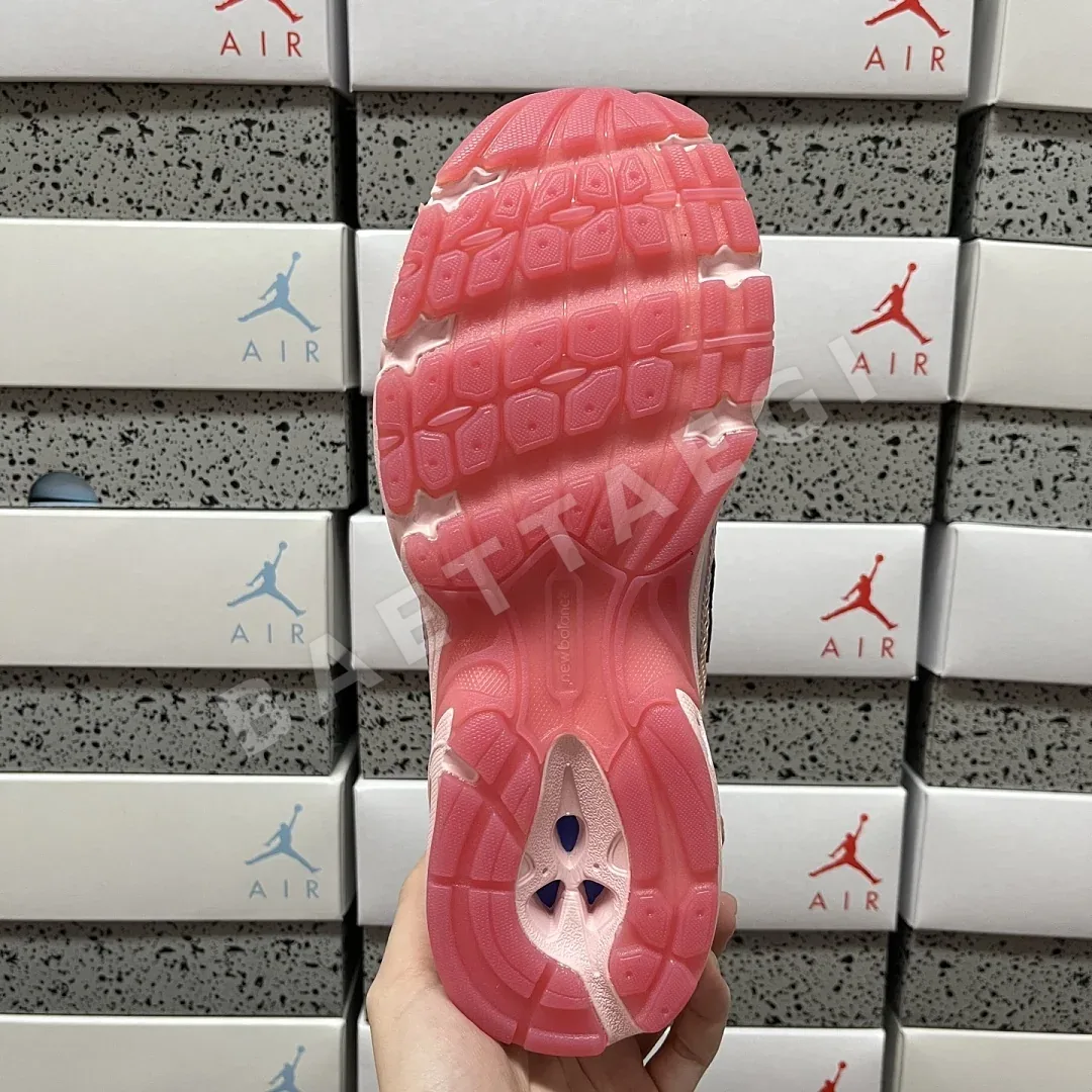 뉴발란스 [XY] 740 U740AP2 202060 New Balance 740 Atmos Pink Vacation 상세 이미지 3