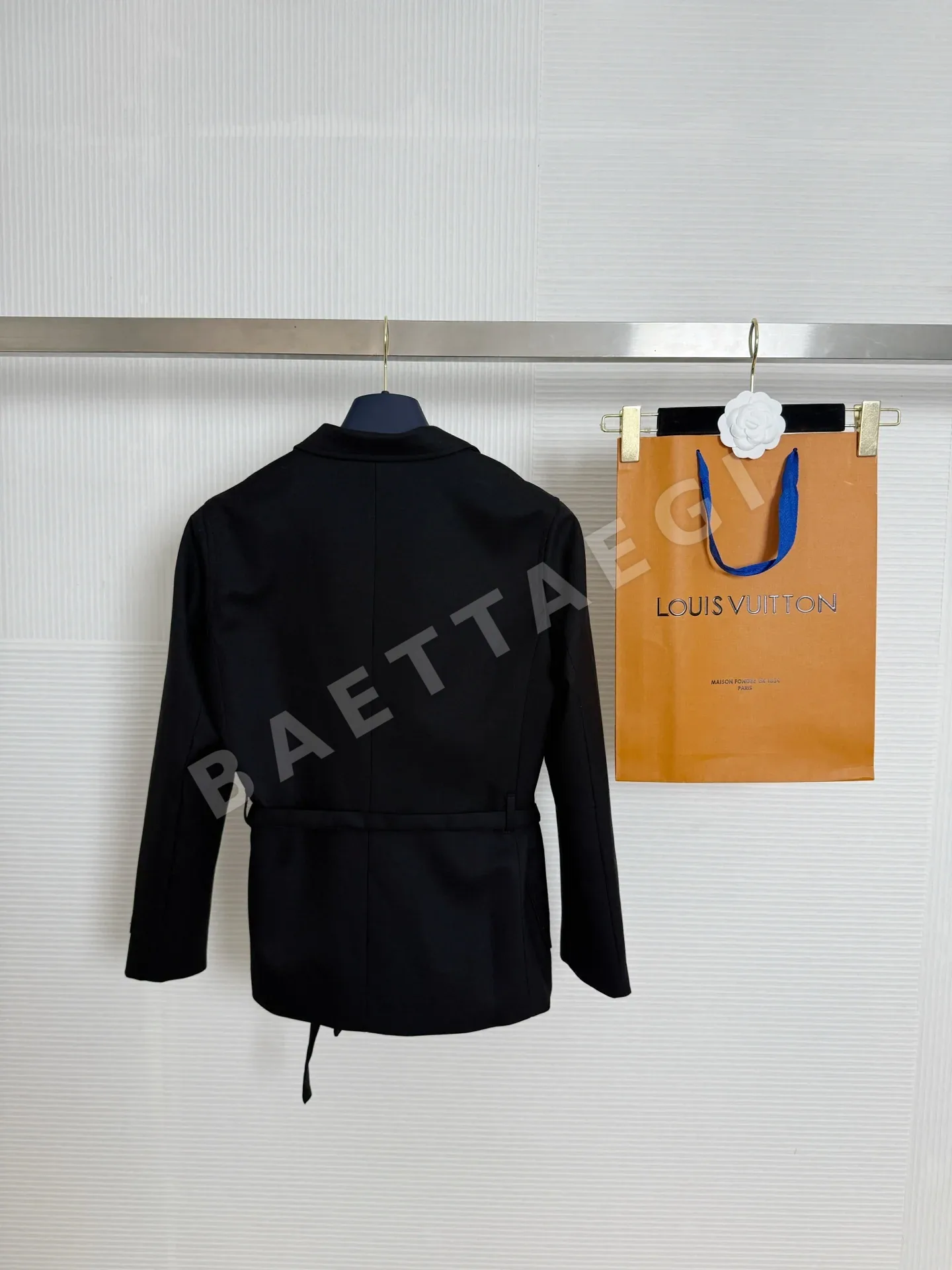 루이비통 허리 조임 여성 코트 상세 이미지 2
