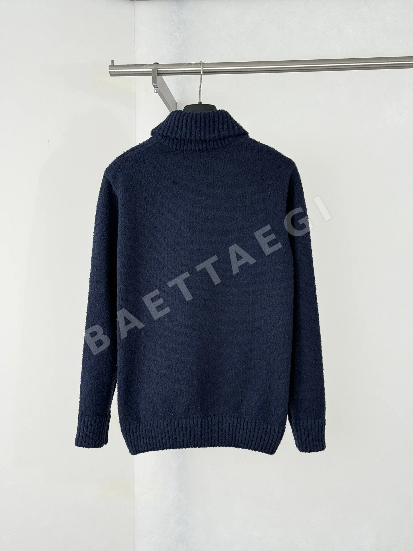 루이비통 26FW 자수 라펠 지퍼 니트 가디건 자켓 상세 이미지 2