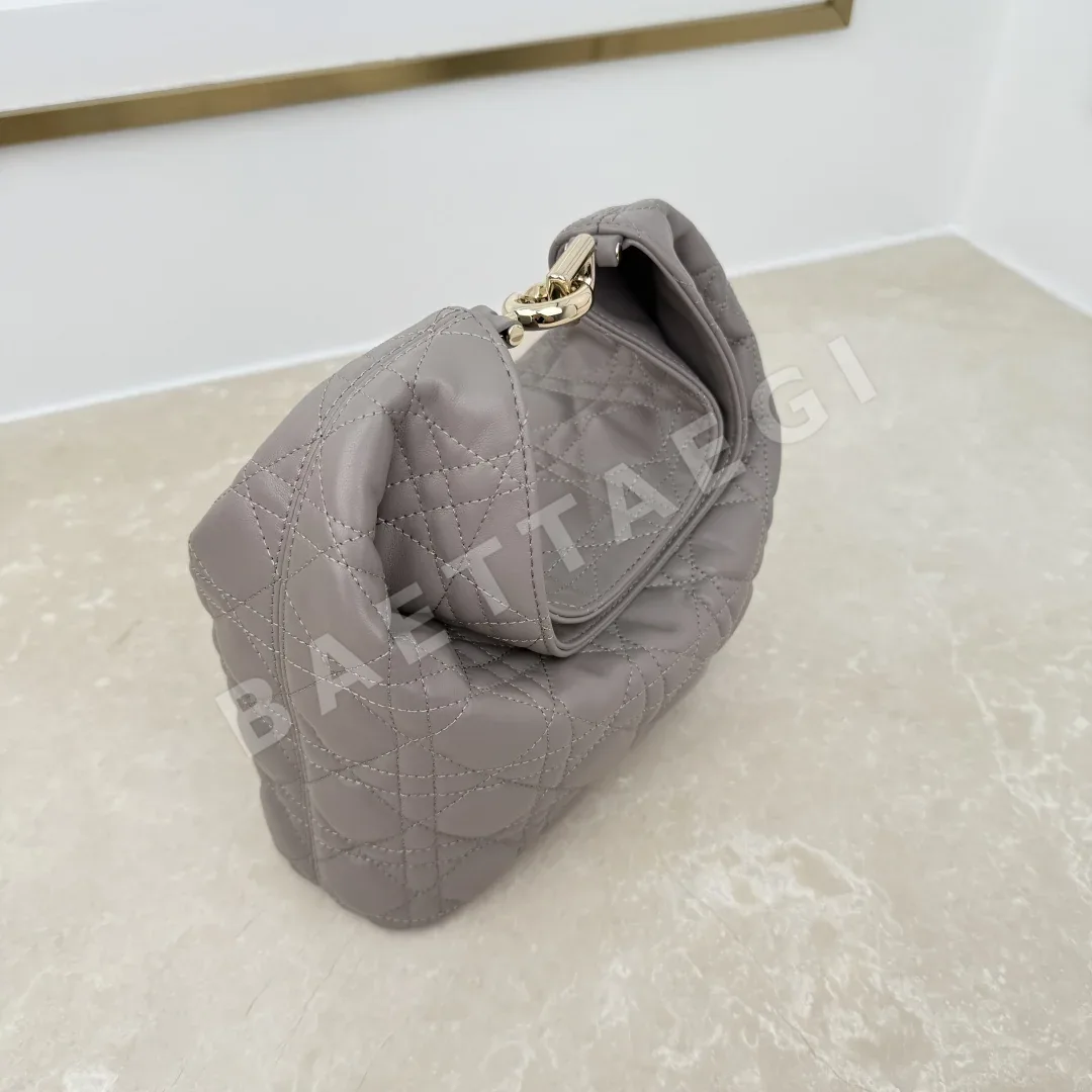 디올 뚜주흐 호보 버켓 가방 상세 이미지 5