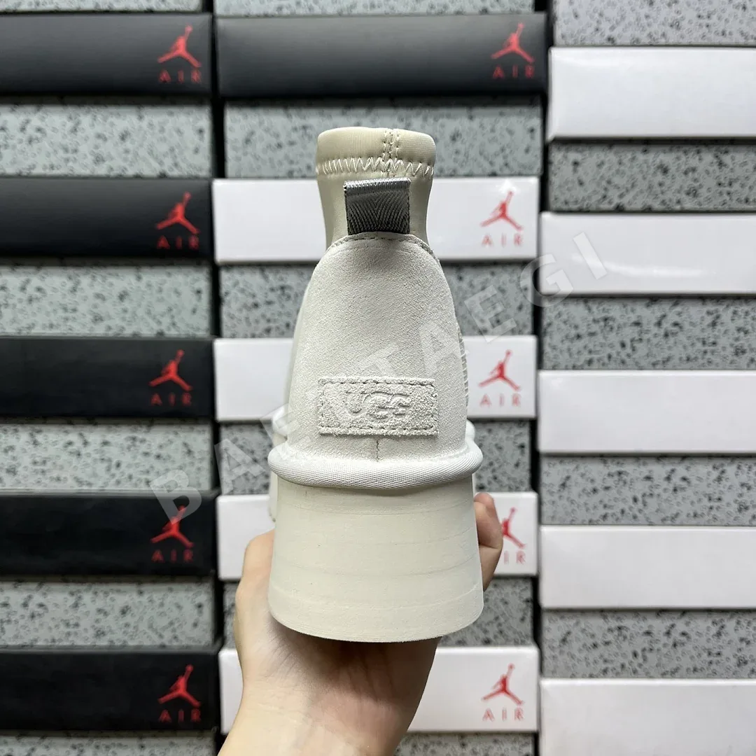 어그 [OT] 화이트 209103 UGG 1158275-WCRM 상세 이미지 6