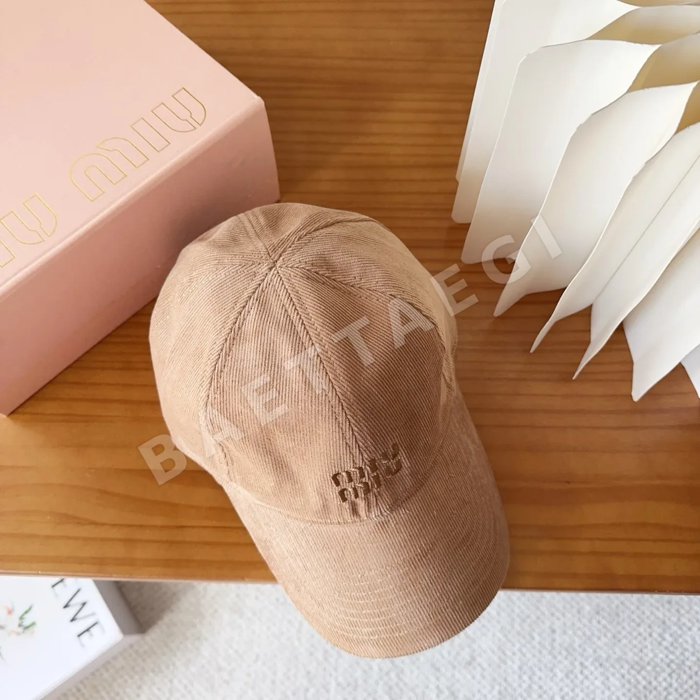 미우미우 코듀로이 베이스볼캡 상세 이미지 3
