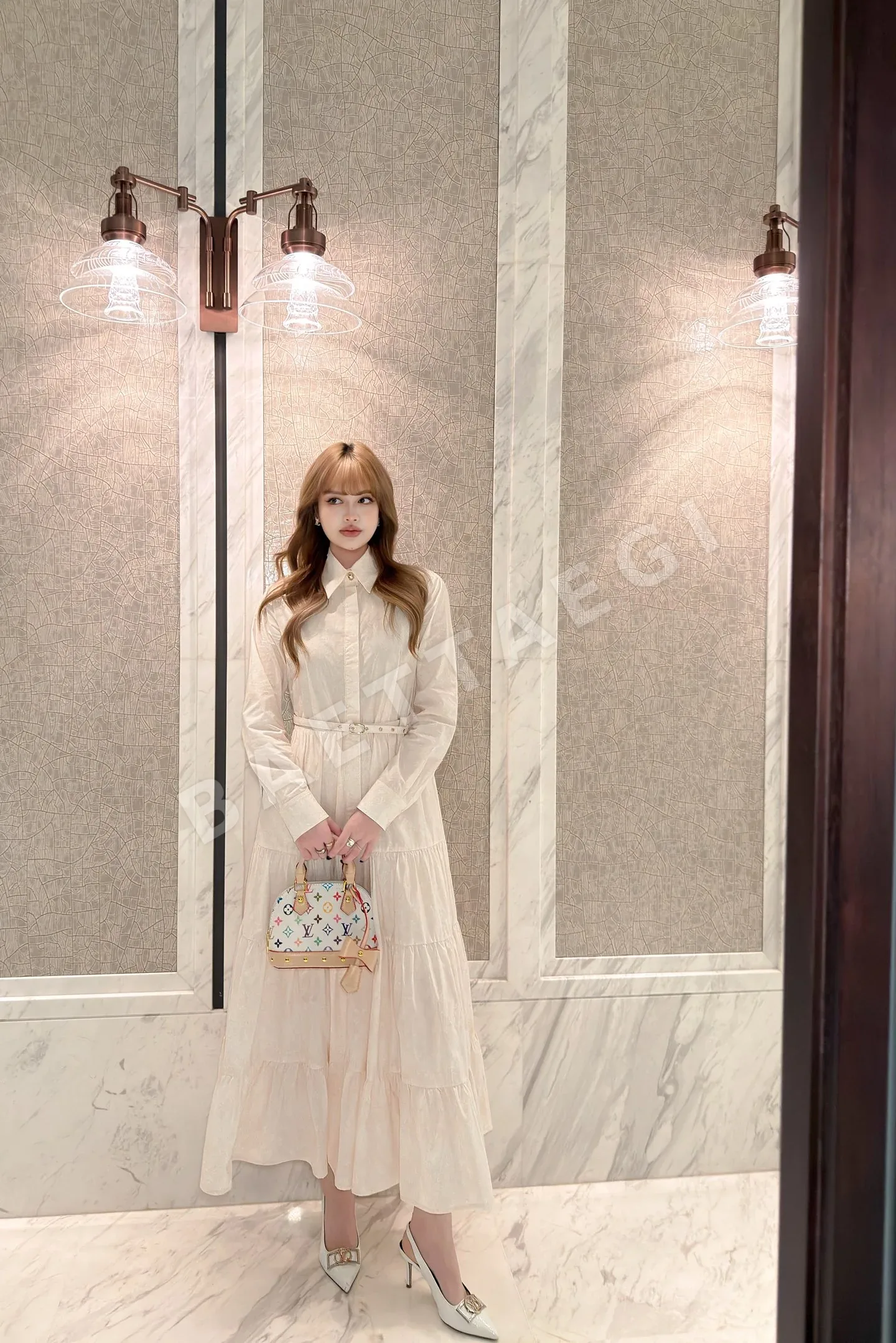 루이비통 로고 프린트 벨트 롱 셔츠 원피스