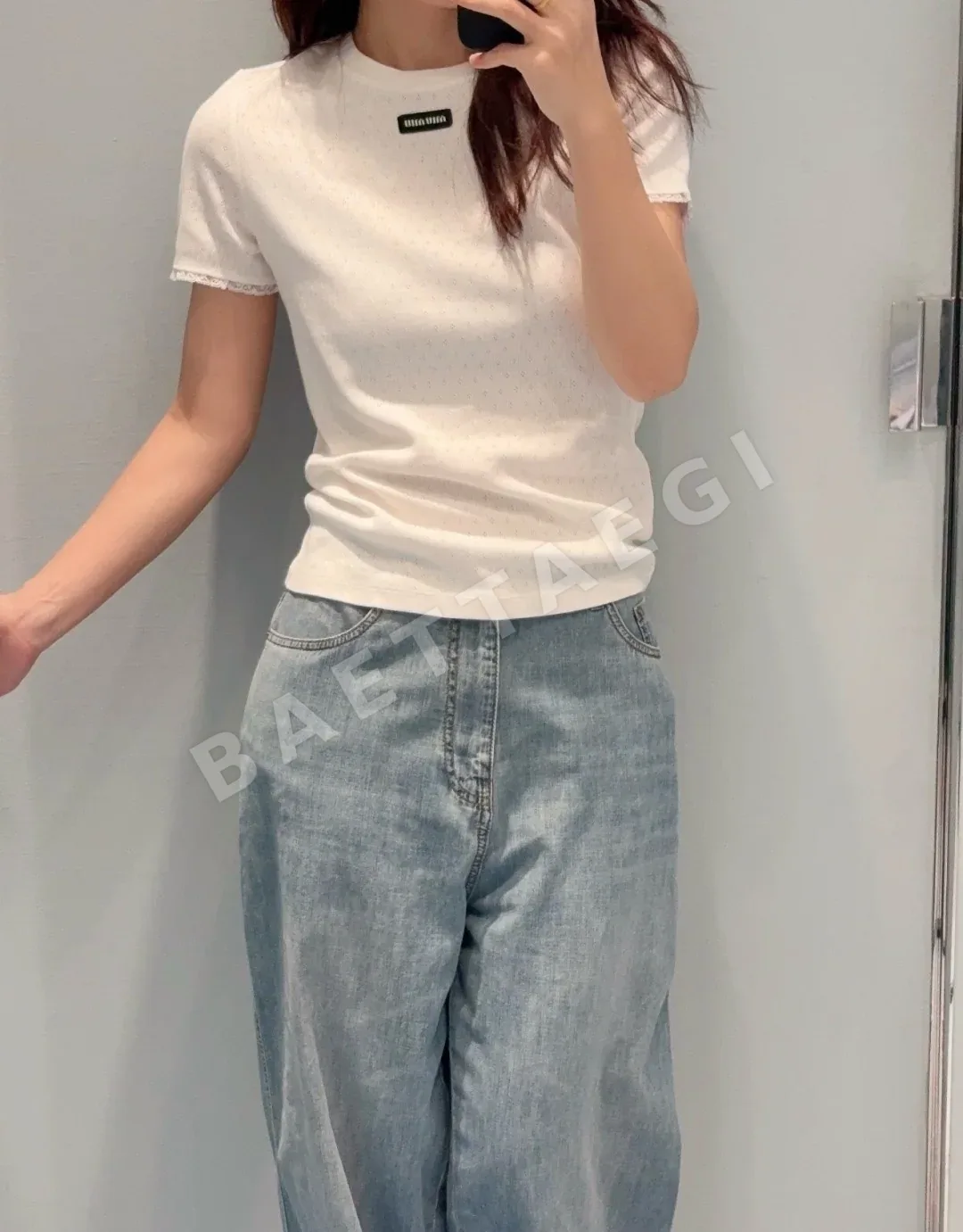 미우미우 레이스 트리밍 자수 반팔 티셔츠 상세 이미지 8