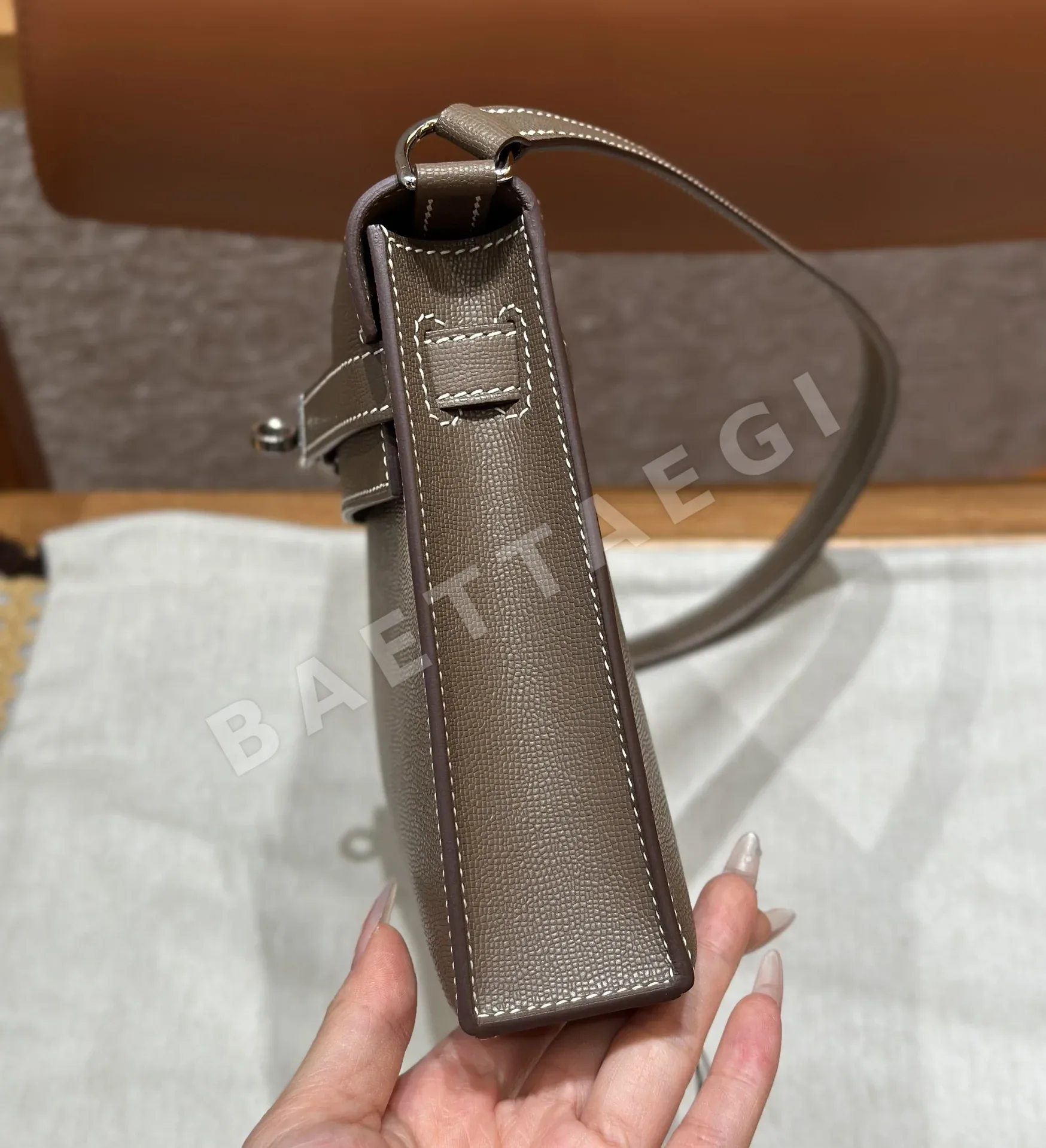 에르메스 켈리 엘란 언더암 가방 상세 이미지 3