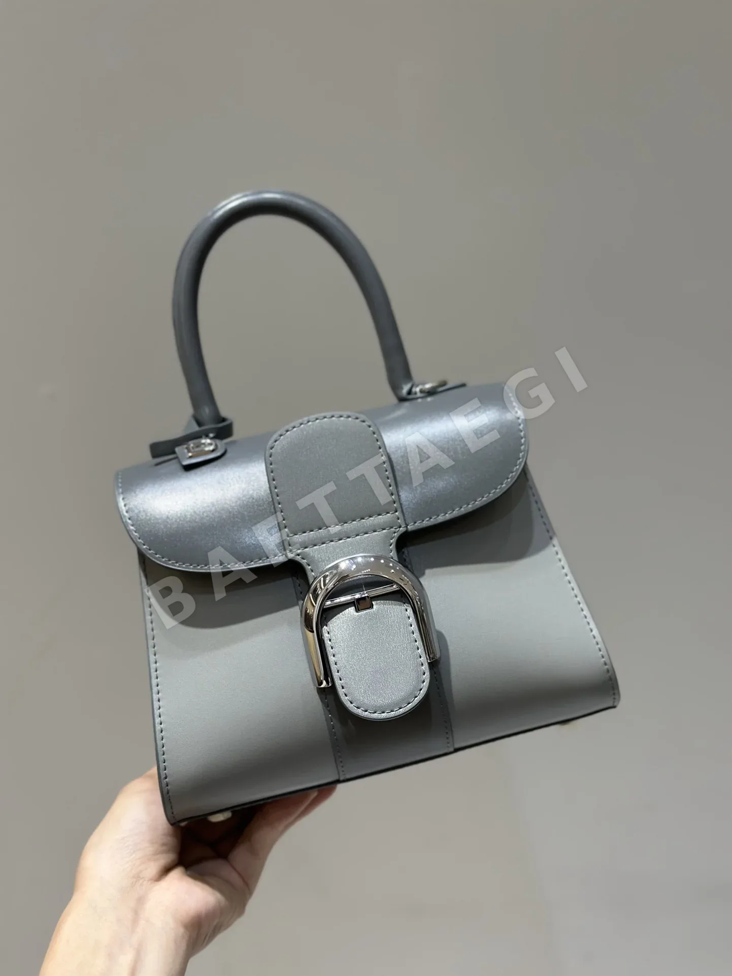 델보 더블링 브릴리언트 박스 가죽 가방 상세 이미지 2