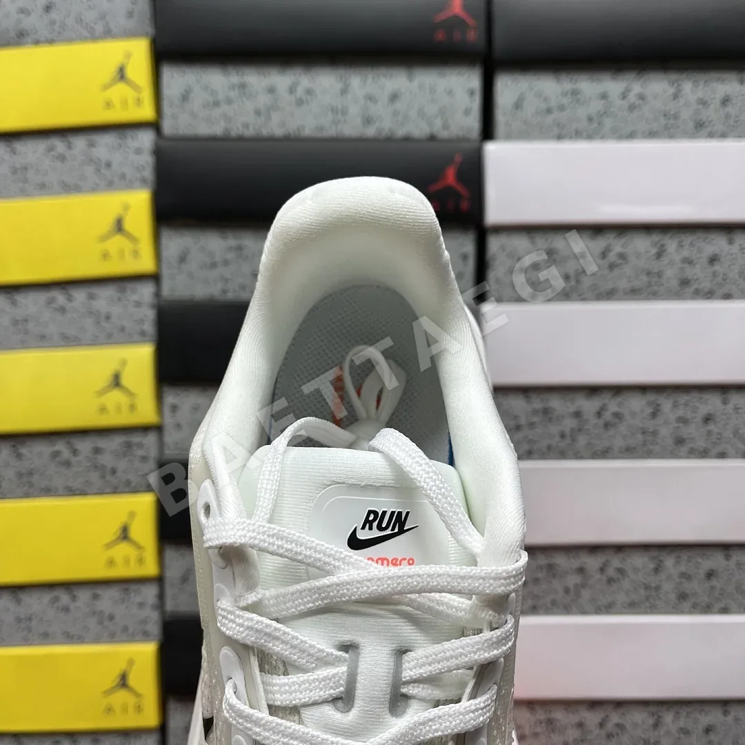 나이키 [CG] 보메로 프리미엄 HQ2050-103 201983 Nike Vomero Premium White Bright Crimson 상세 이미지 8