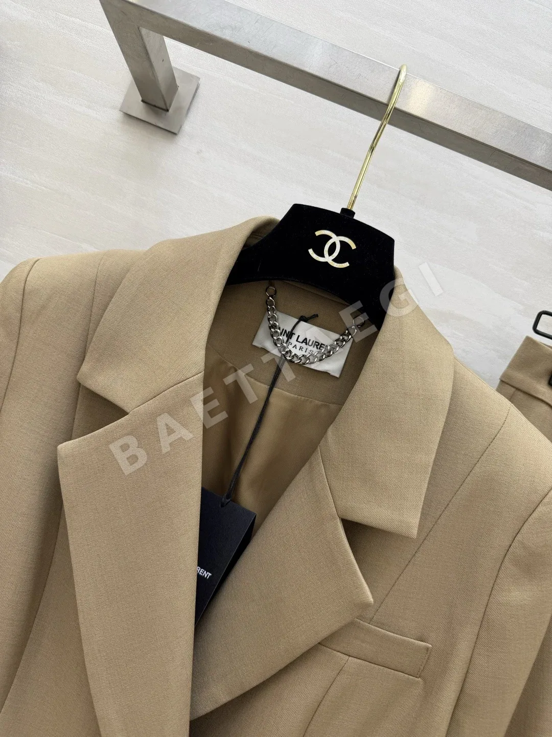 생로랑 여성 하이웨이스트 보타이 와이드 팬츠 세트 상세 이미지 4