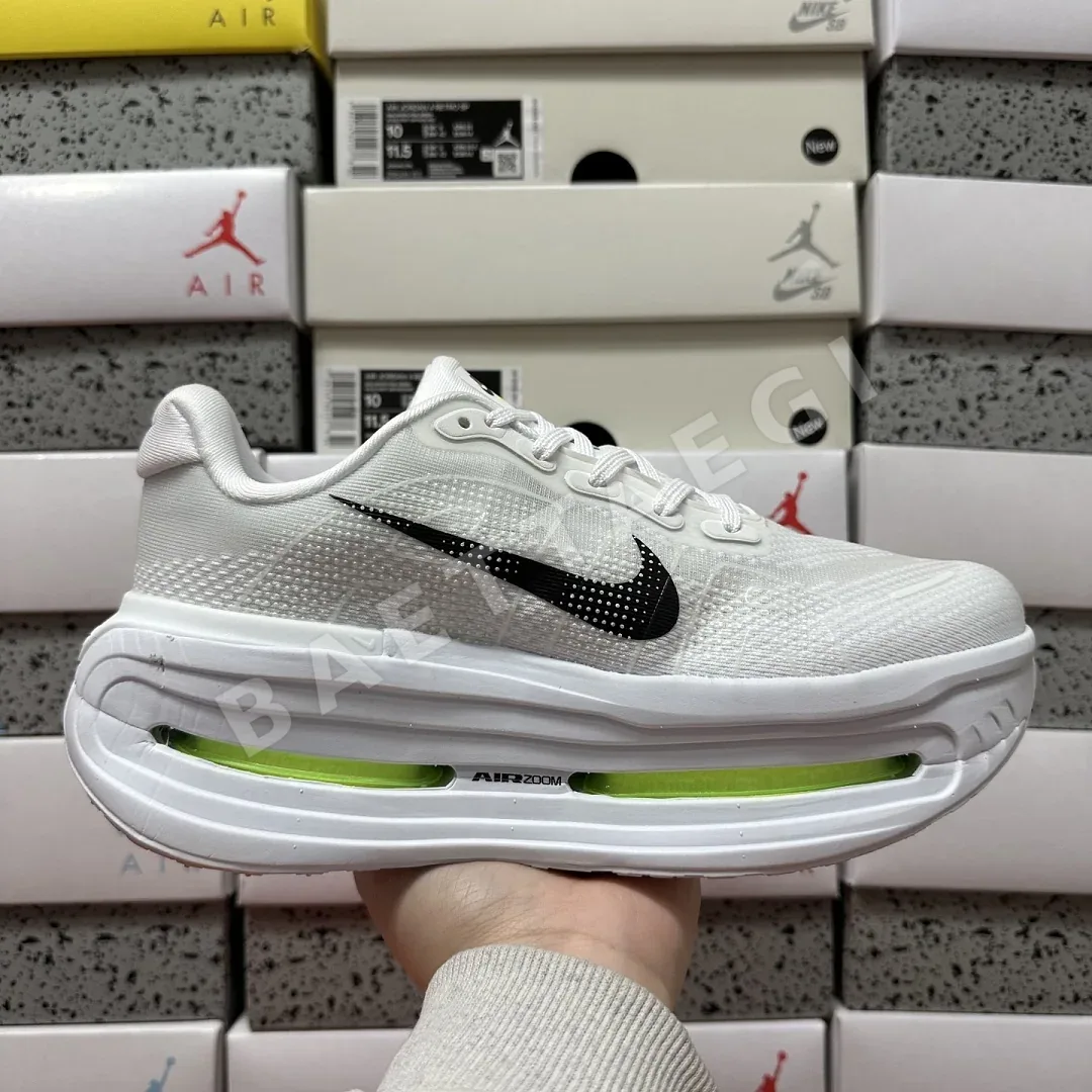 나이키 [5A] 보메로 프리미엄 화이트 블랙 HQ2050-300 201643 Nike Vomero Premium 상세 이미지 4