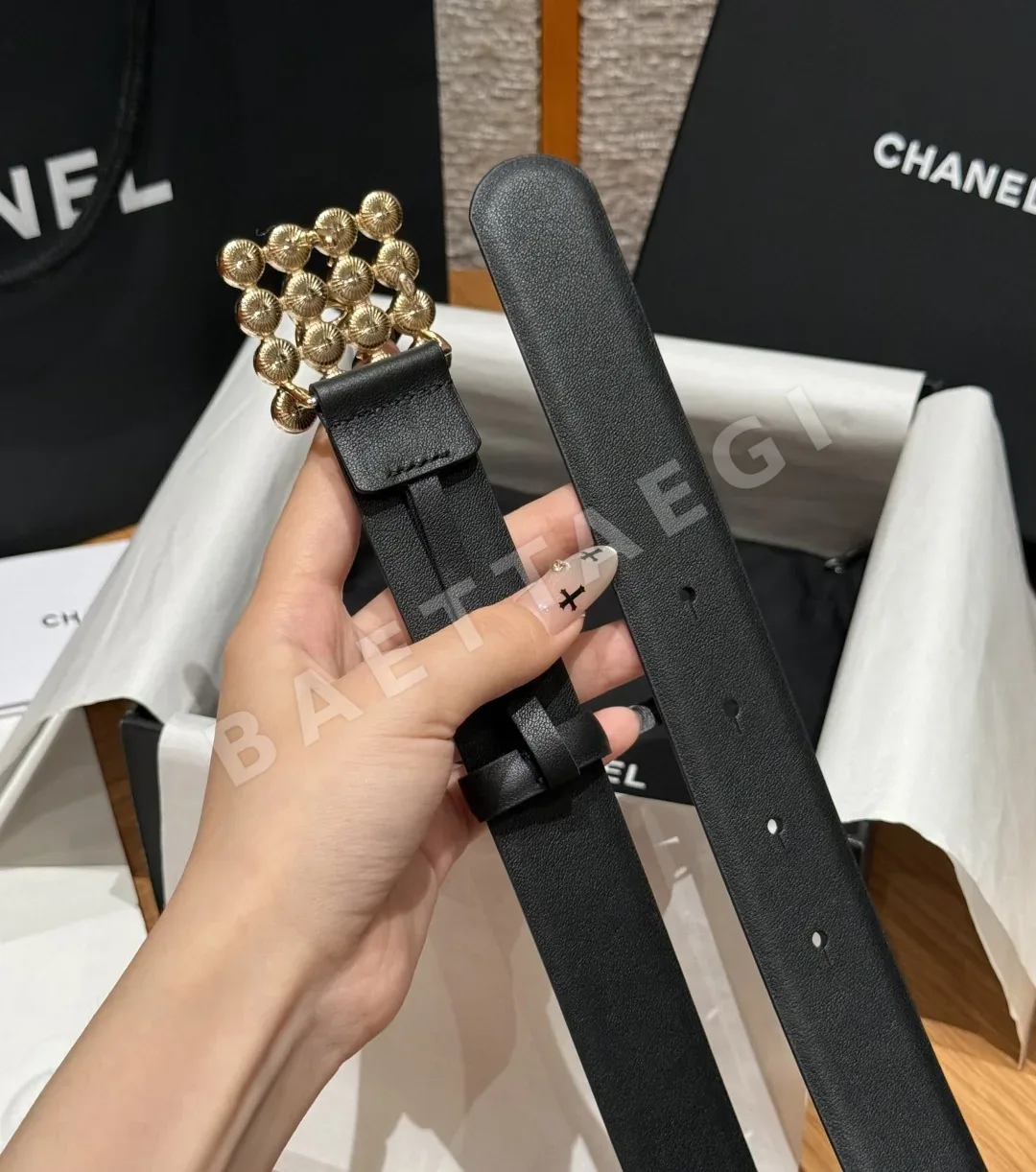 샤넬 카멜리아 진주 버클 가죽 벨트 상세 이미지 5