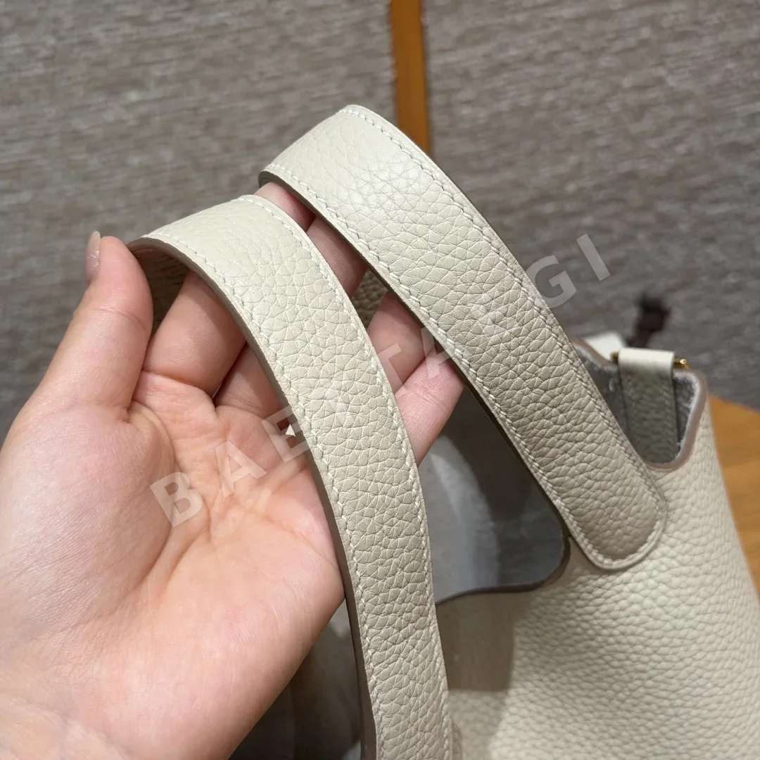 에르메스 피코탄 락 크레맹스 가죽 지갑 상세 이미지 9