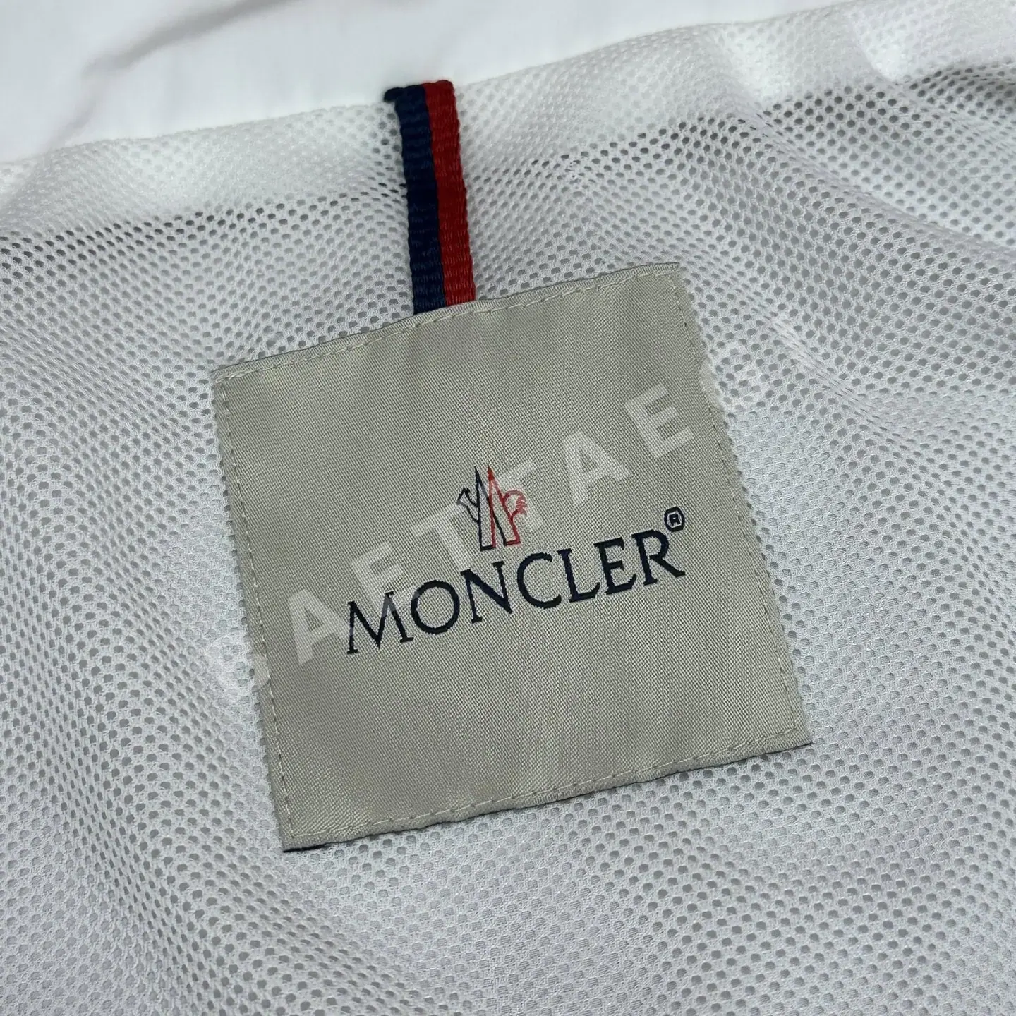 몽클레르 키즈 3색 웨빙 스탠드카라 방풍 자켓 상세 이미지 8