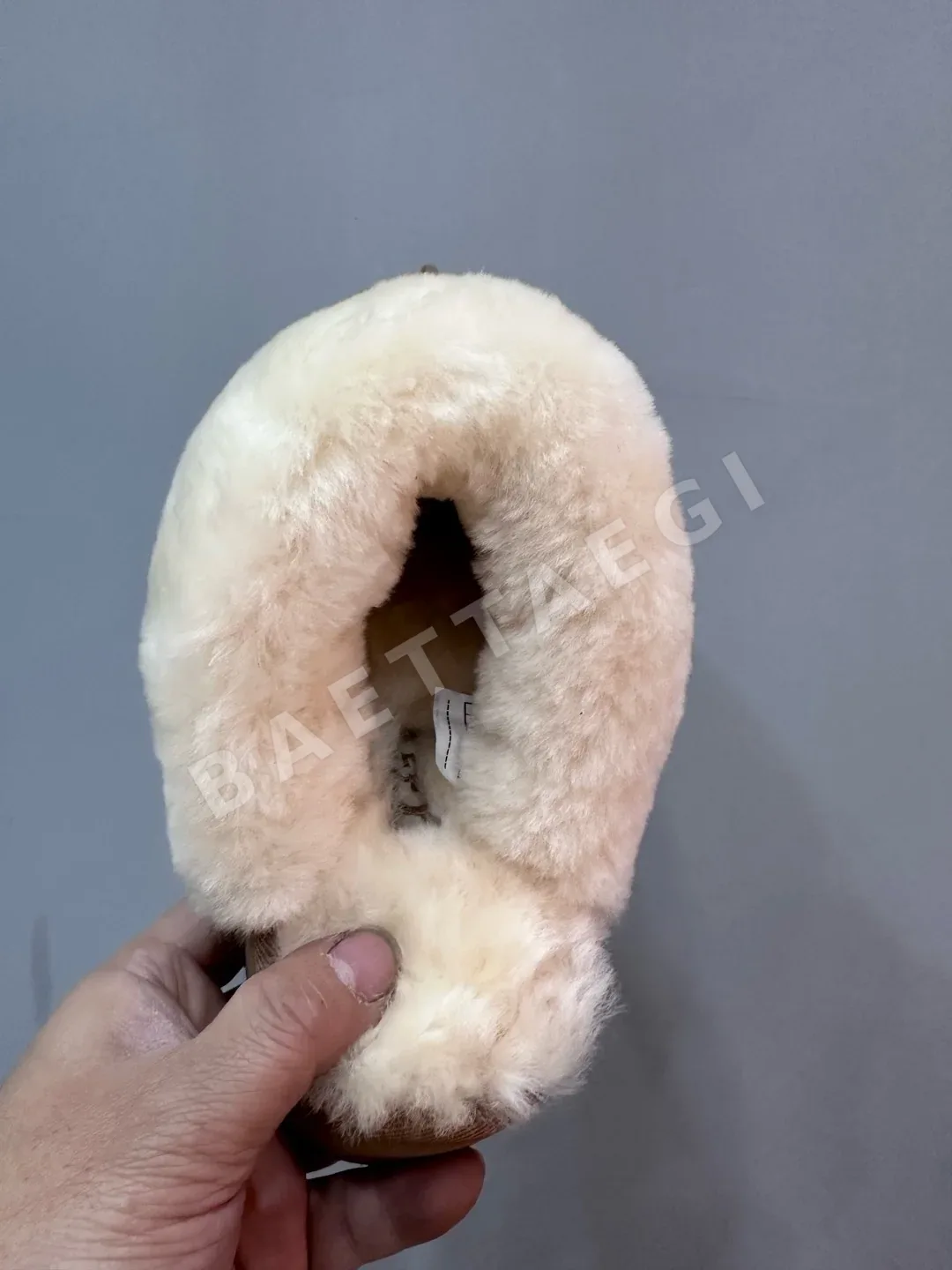 크롬하츠 샌들 여성 카키 시어링 상세 이미지 7