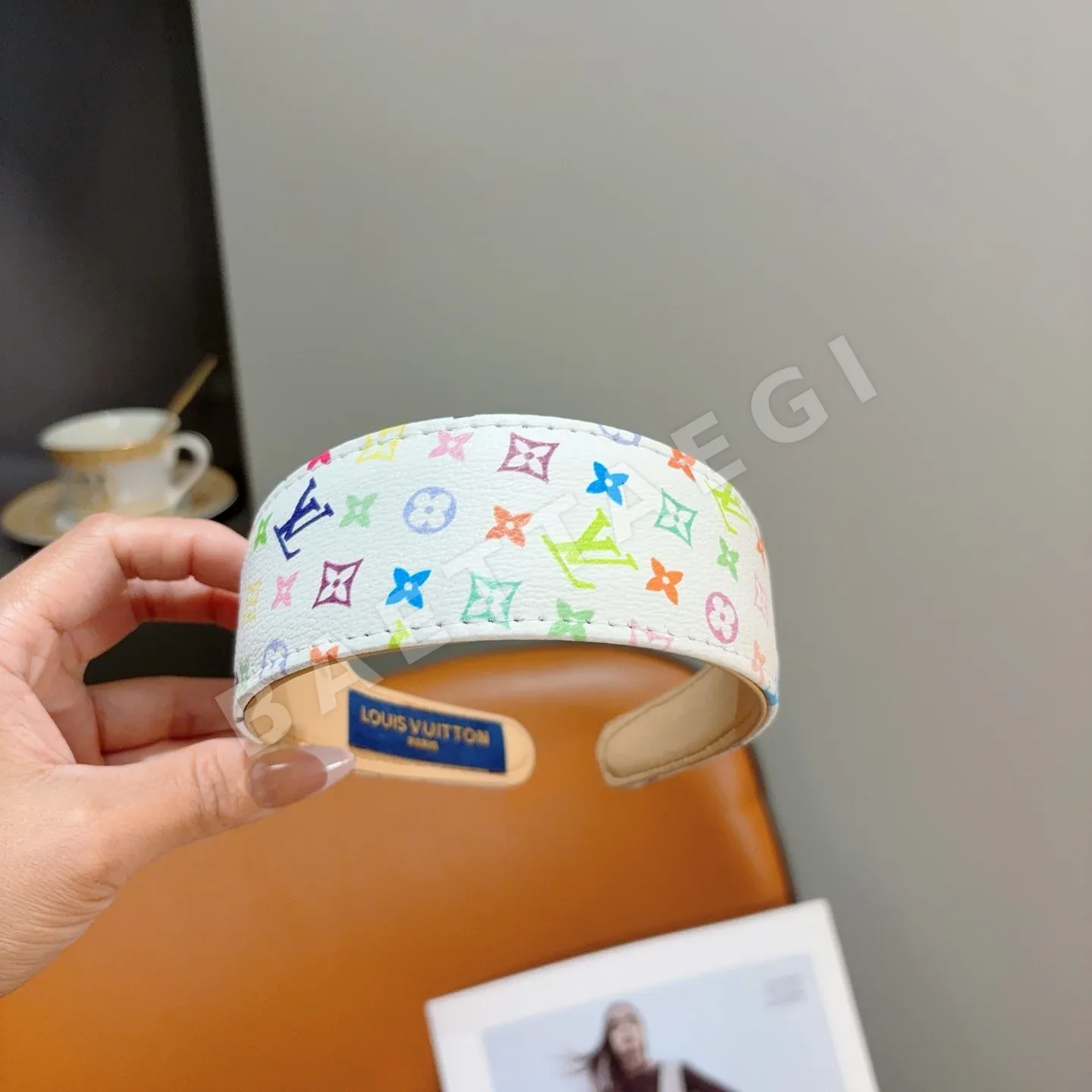 루이비통 모노그램 헤드밴드 헤어악세 상세 이미지 4
