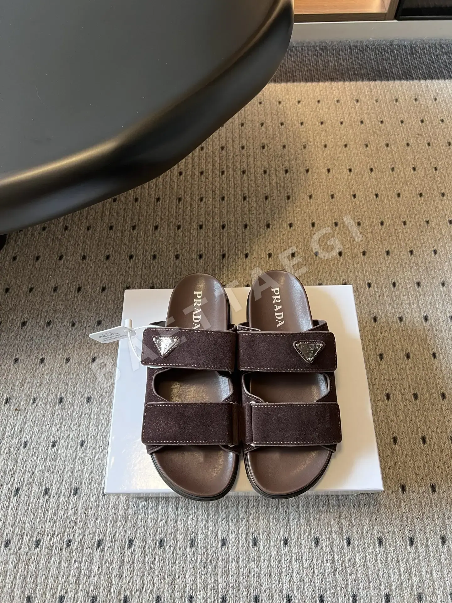 프라다 더블 스트랩 벨크로 샌들 75335