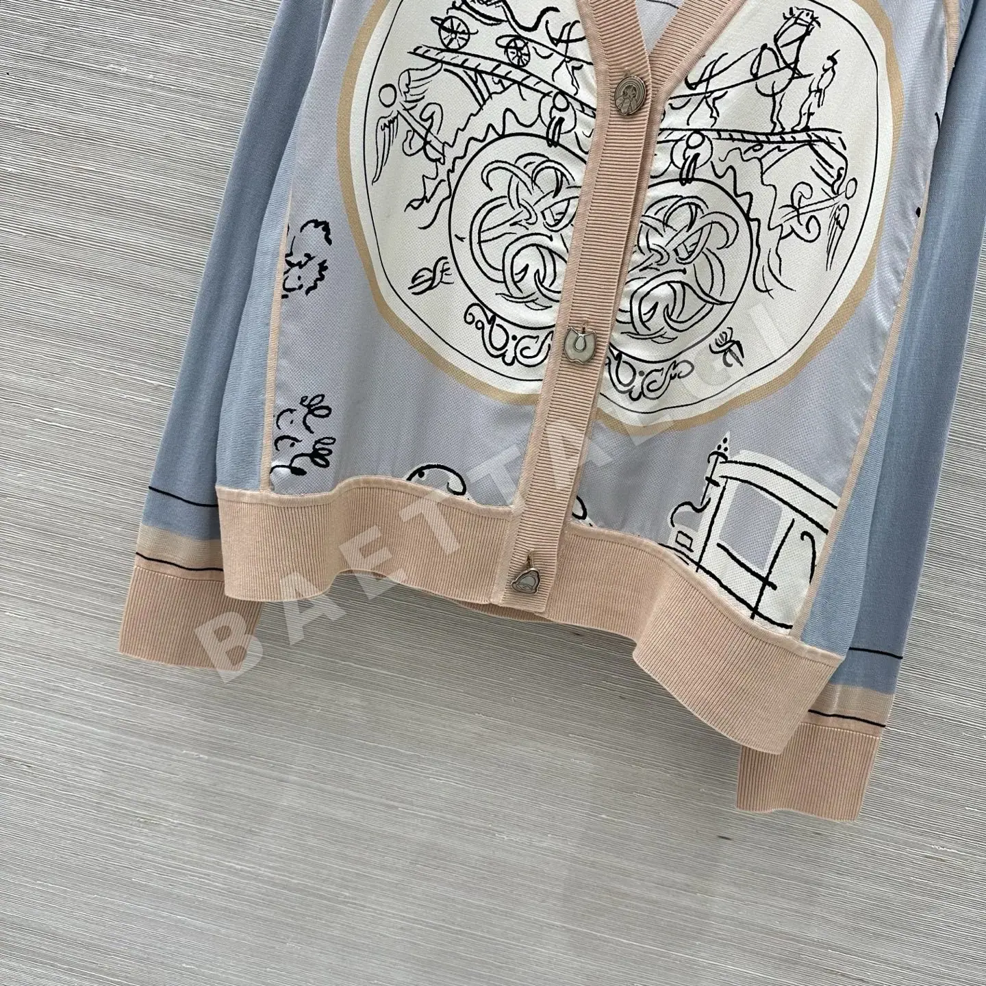 에르메스 실크 울 자카드 V넥 가디건 상세 이미지 5