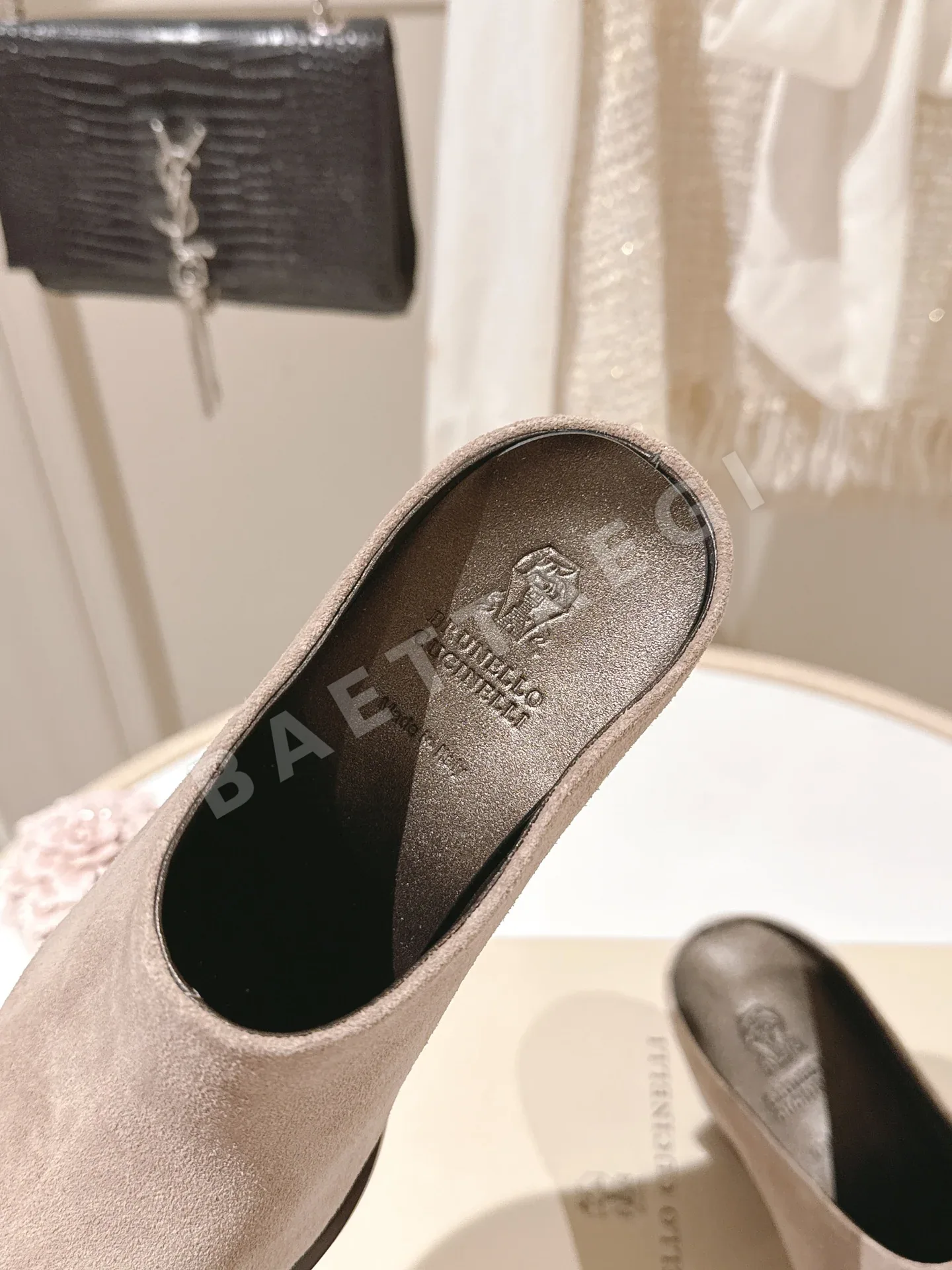 브루넬로쿠치넬리 뾰족코 청키힐 하프 슬리퍼 9753 상세 이미지 6