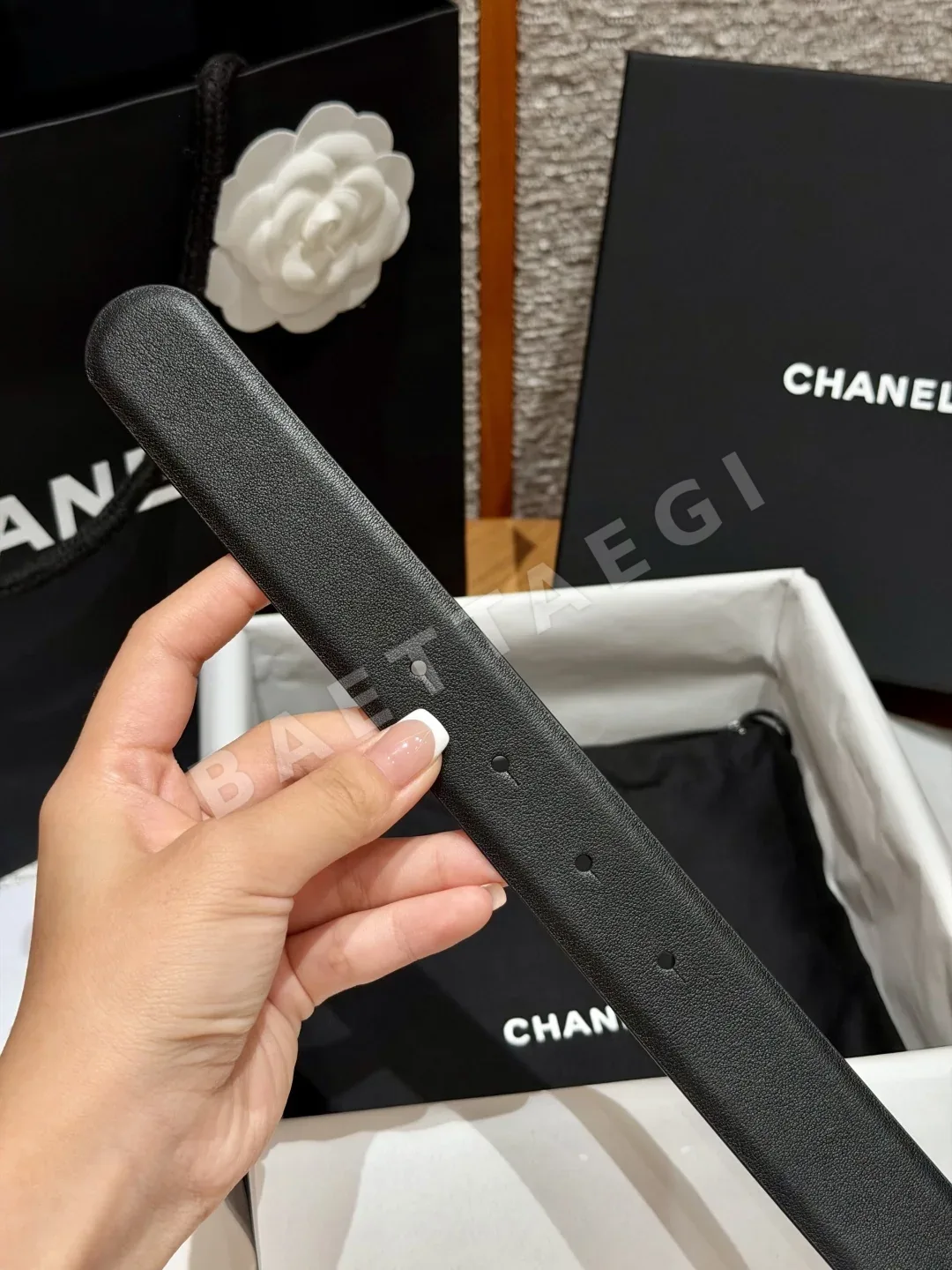 샤넬 클래식 더블 C 골드 버클 소가죽 벨트 상세 이미지 8